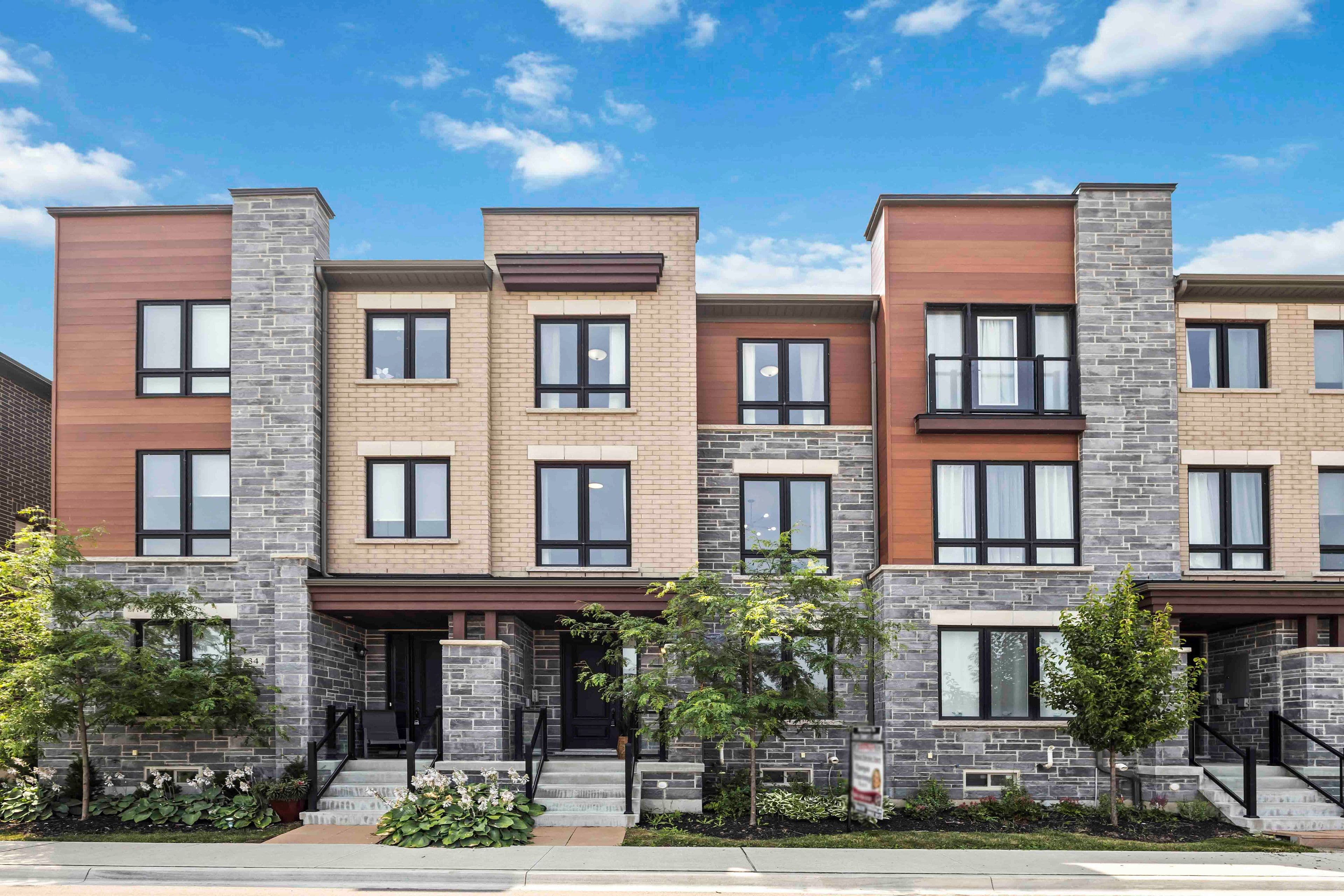 36 Dockside Way, Whitby, ON L1N 0M6