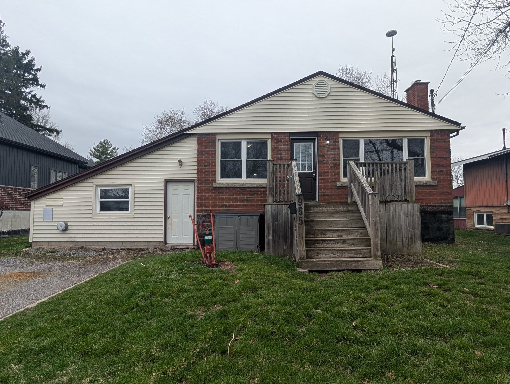 955 Ferndale Avenue, Fort Erie, ON L2A 5E1