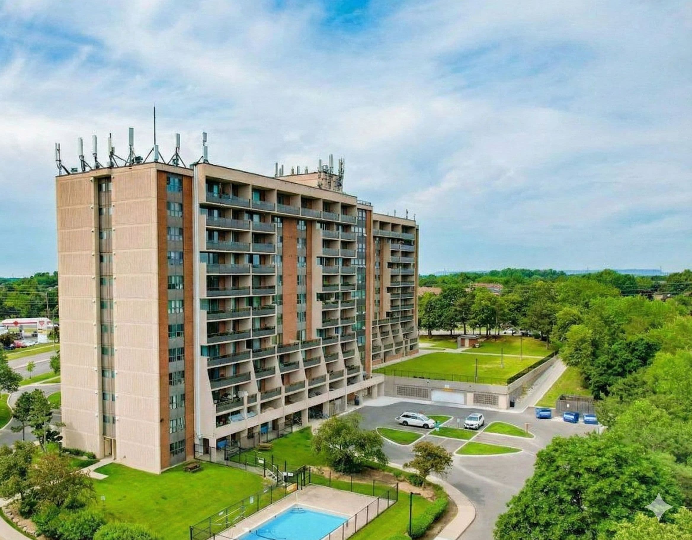 2929 Aquitaine Avenue 812, Mississauga, ON L5N 2C7