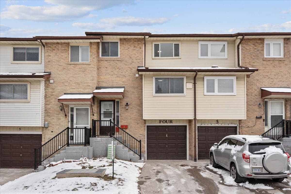 3430 Kingston Road 4, Toronto E08, ON M1M 1R5