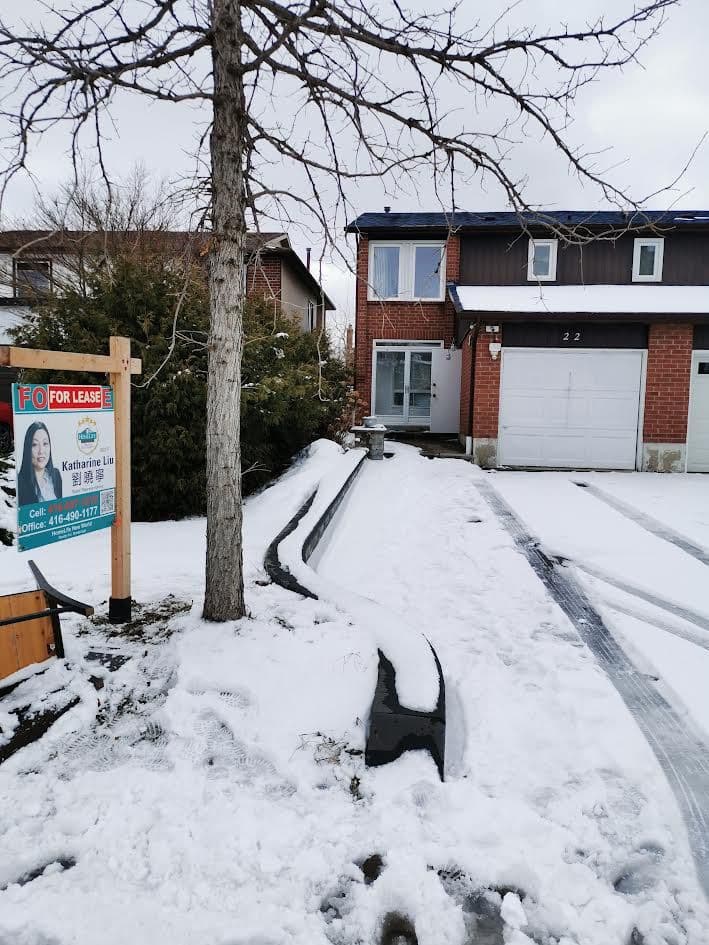 22 Middleton Court, Markham, ON L3R 3G6