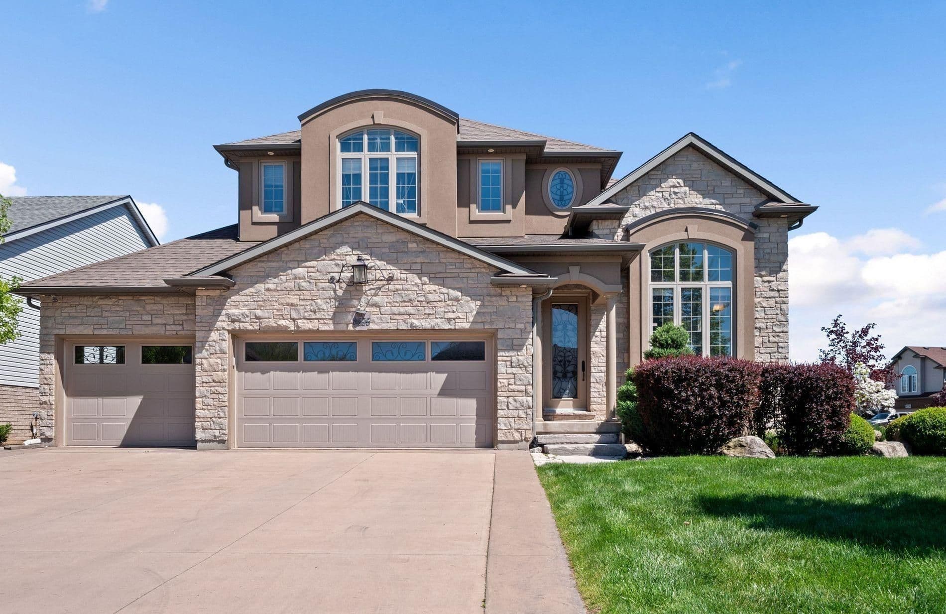 8535 Forestview Boulevard, Niagara Falls, ON L2H 0B2