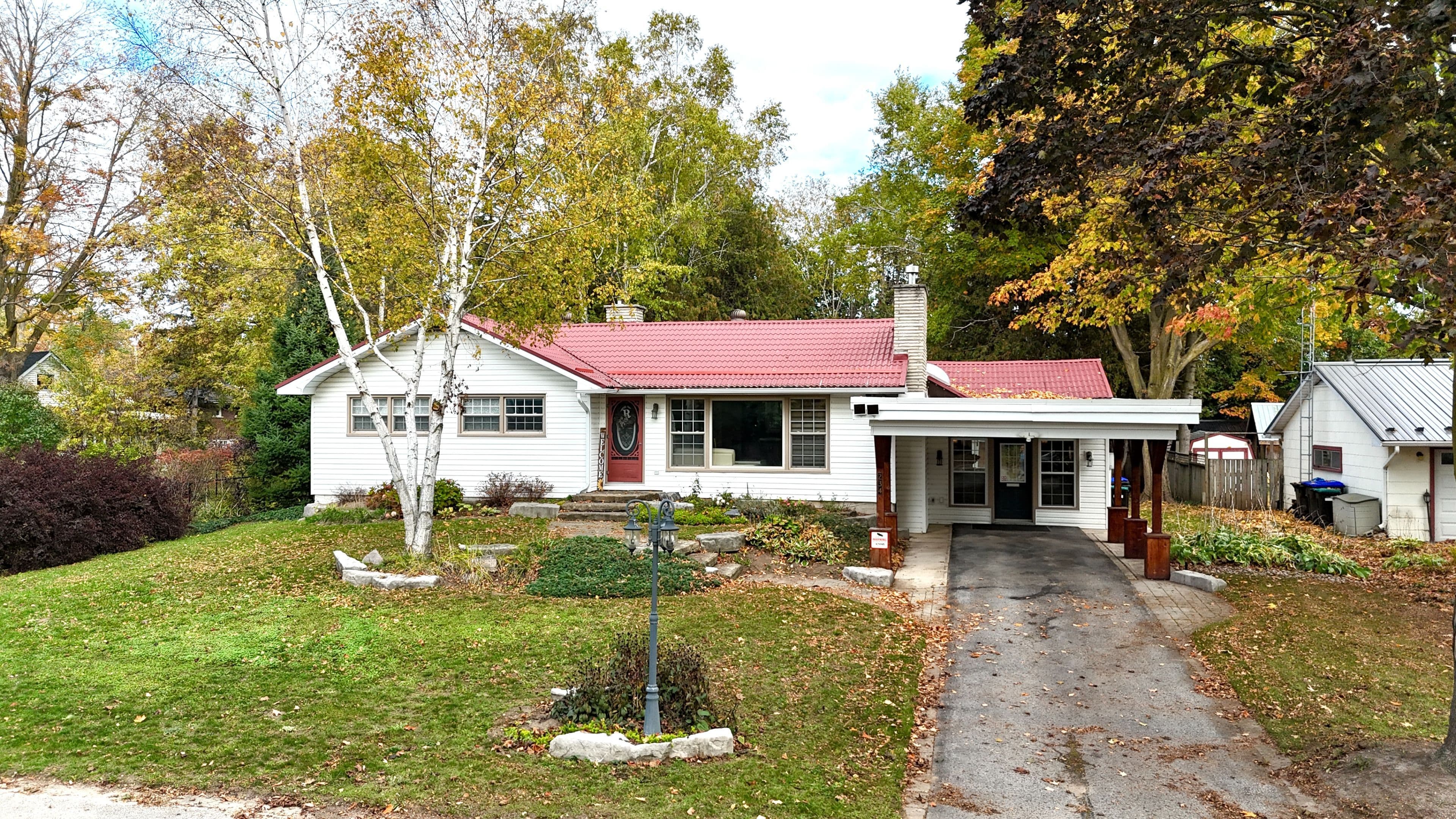 234 Oak Street, Clearview, ON L0M 1S0