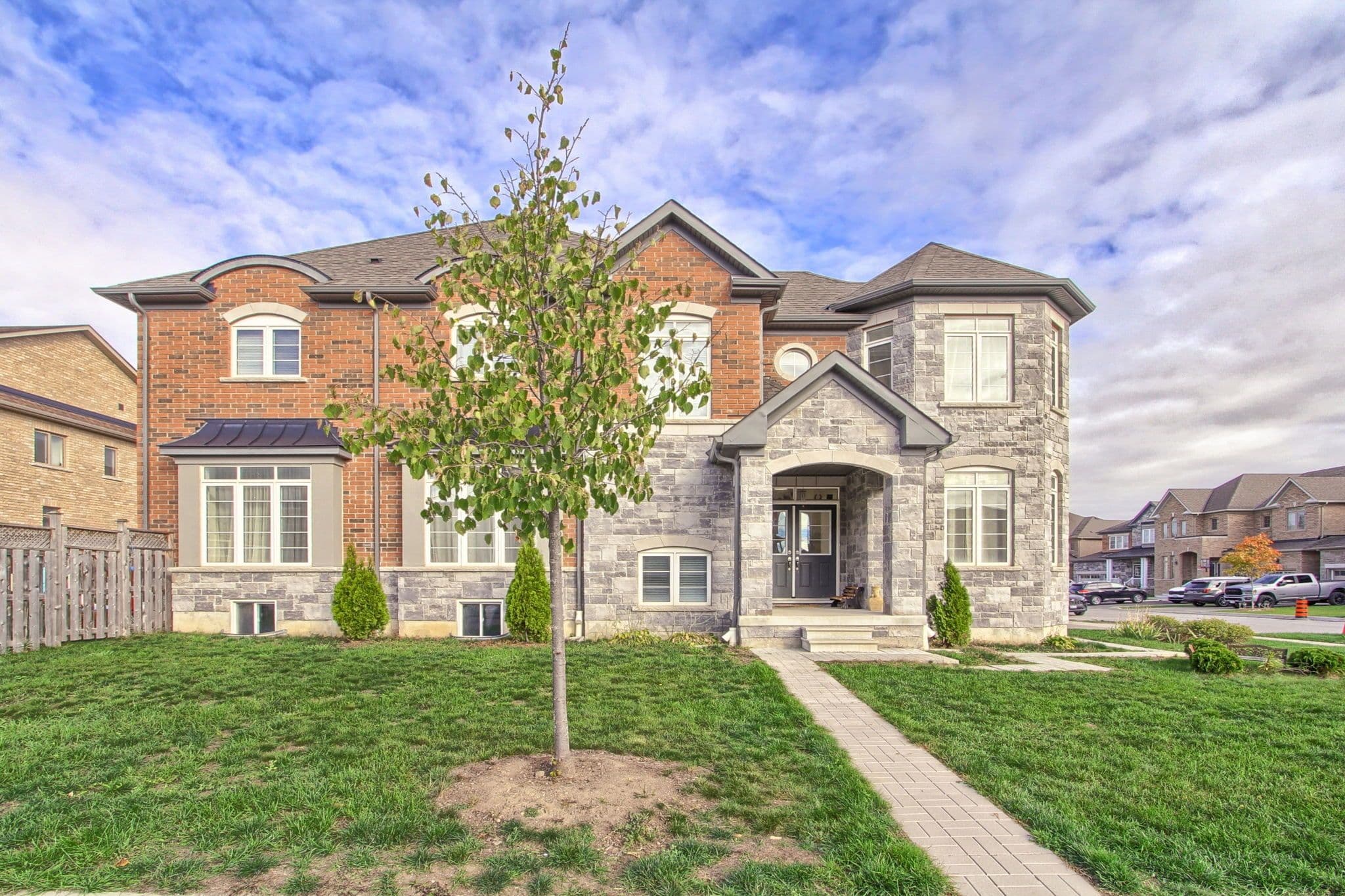 2236 Lozenby Street, Innisfil, ON L9S 0M8