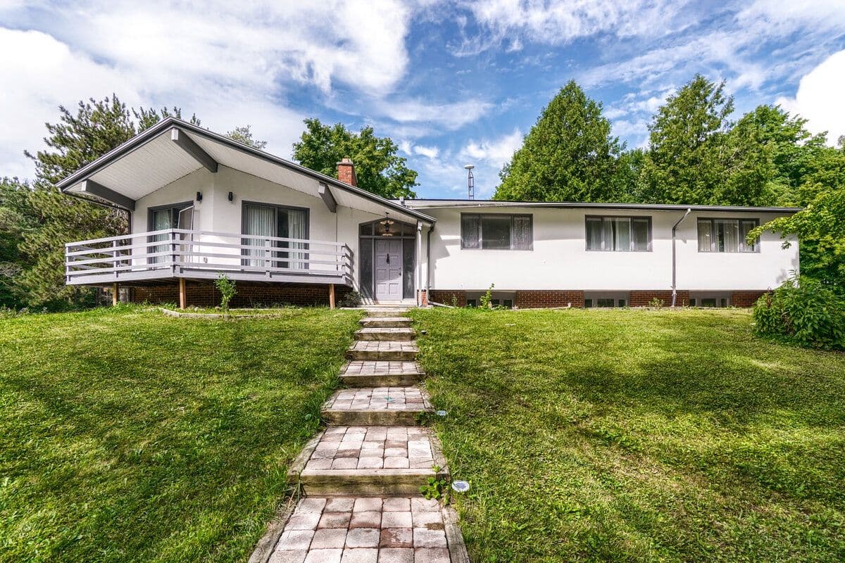 5812 Beech Grove Side Road, Caledon, ON L7K 0M7