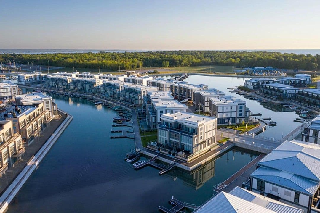 415 Sea Ray Avenue 407, Innisfil, ON L9S 0R5