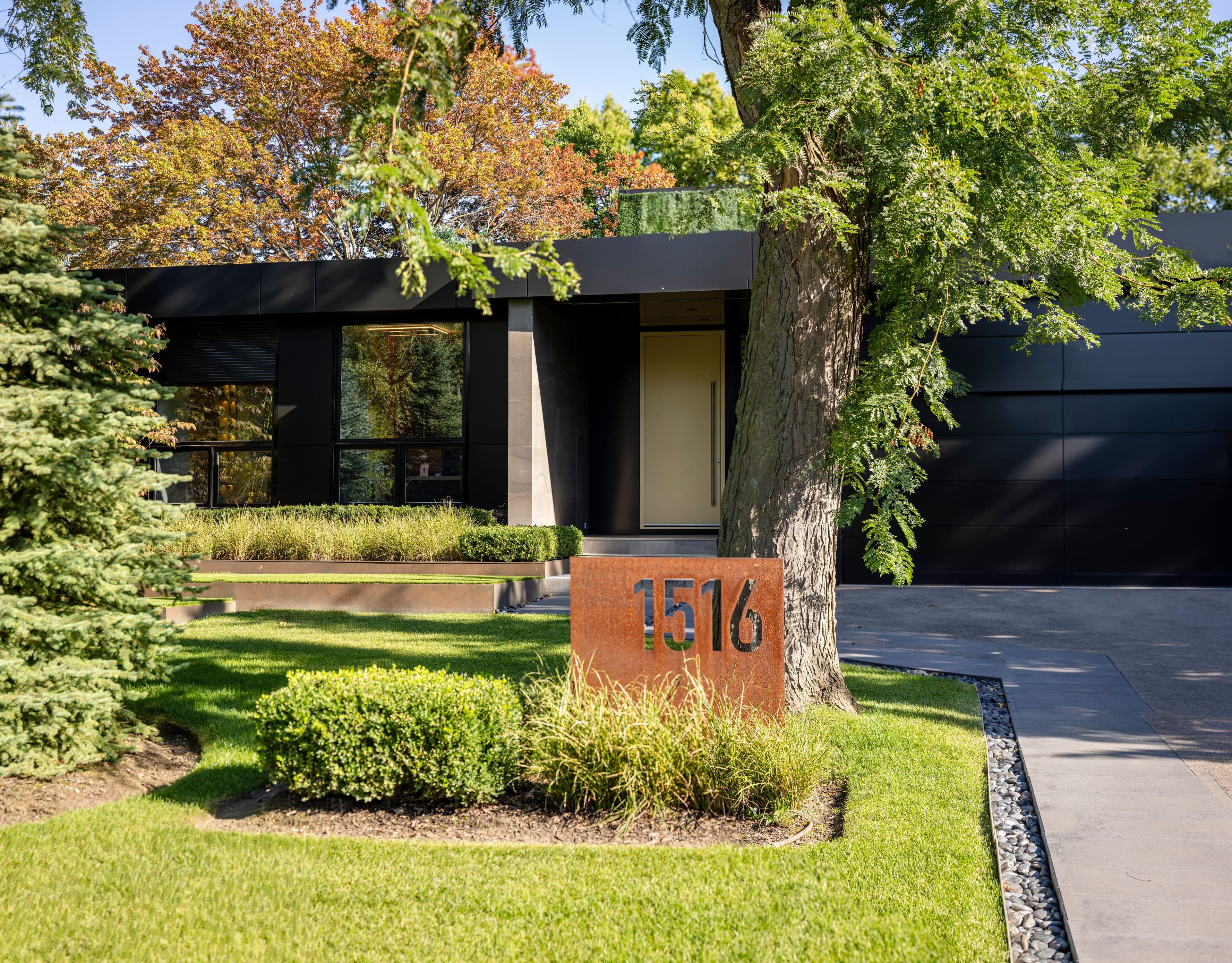 1516 Duncan Road, Oakville, ON L6J 2R3