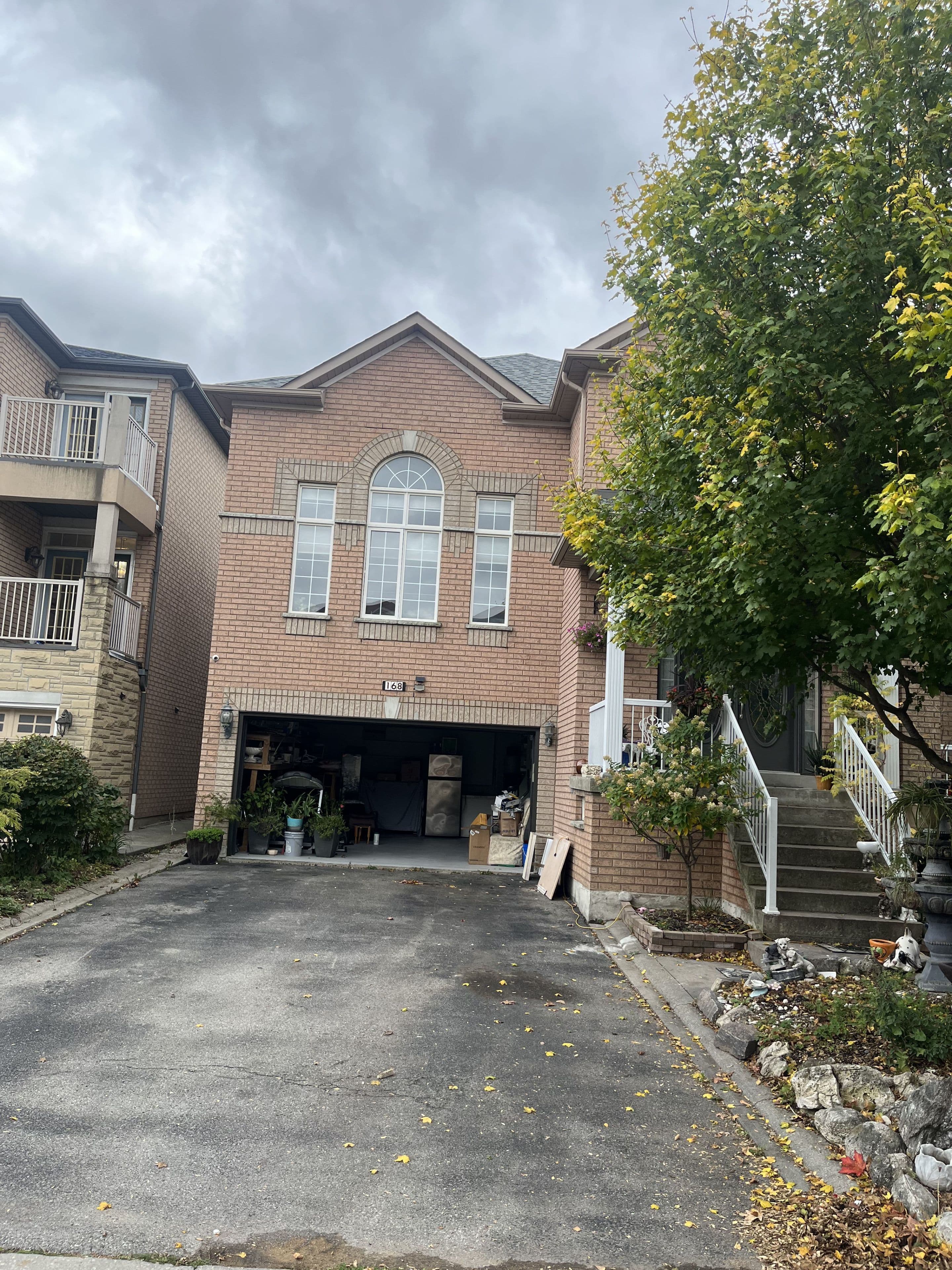 168 Sail Crescent, Vaughan, ON L6A 2Z2