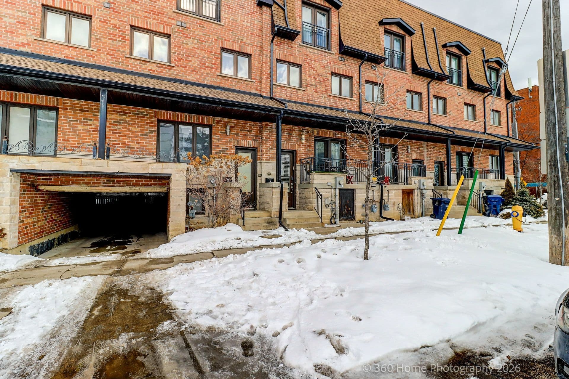 7 Stadacona Drive, Toronto C04, ON M6A 1Y5