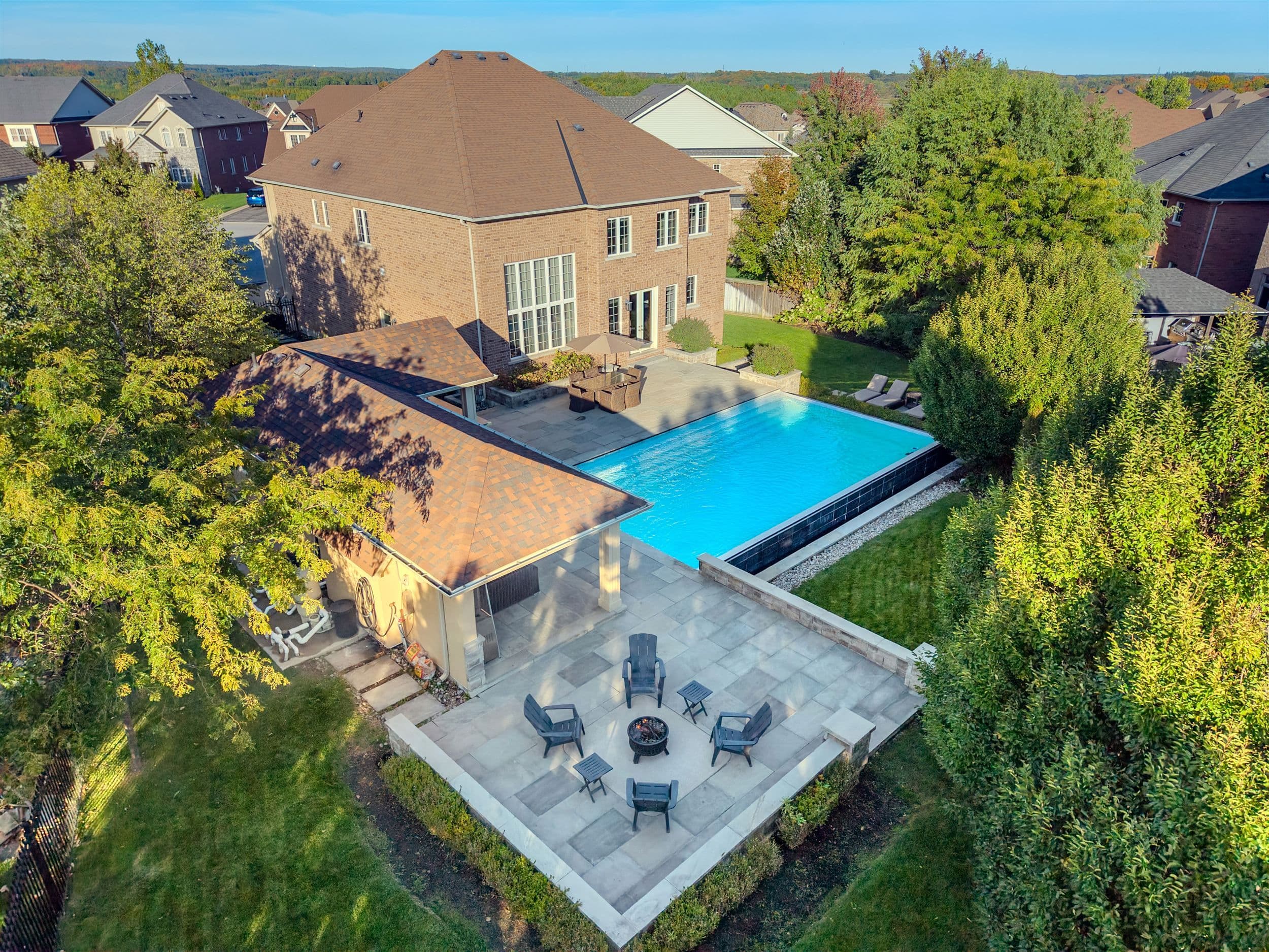 22 James Bowman Court, King, ON L7B 0A2