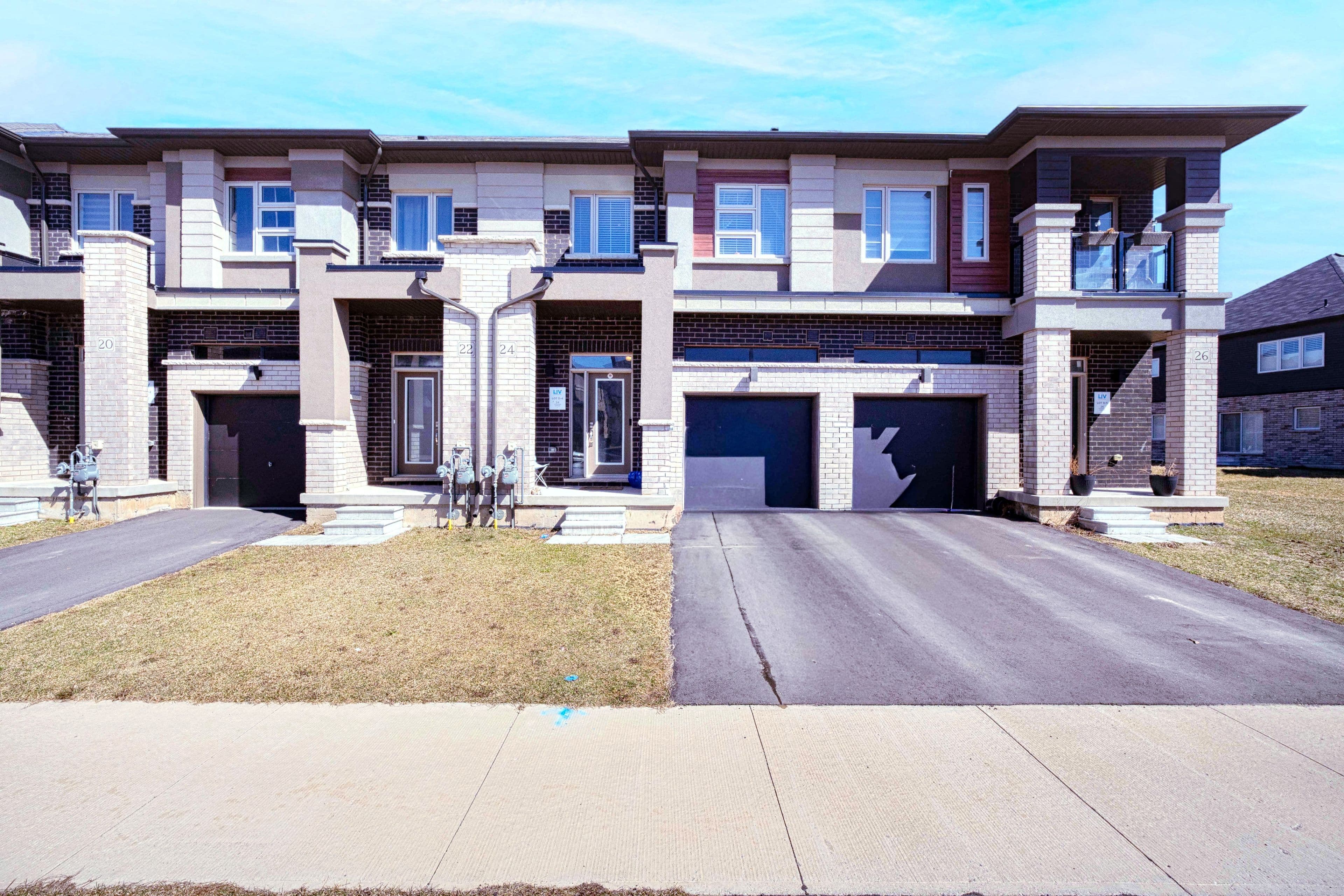 24 Copeman Avenue, Brantford, ON N3V 0B3