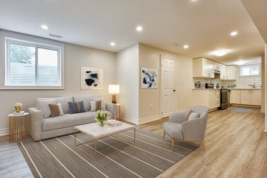 15 Athens Street 2, Hamilton, ON L9C 3K8