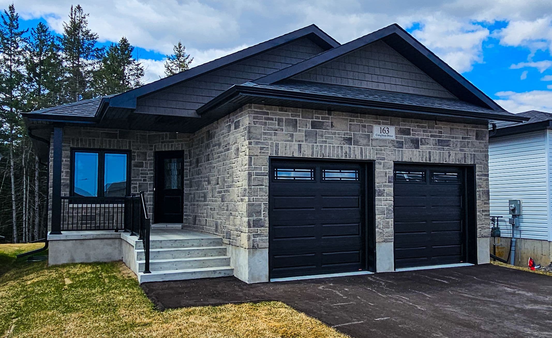 171 Creighton Drive, Loyalist, ON K0H 2H0