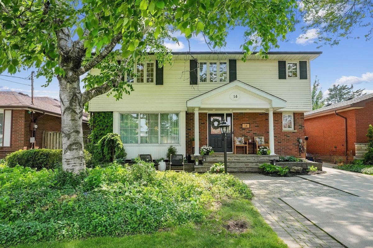 14 Dubarry Boulevard, Hamilton, ON L8T 2V4
