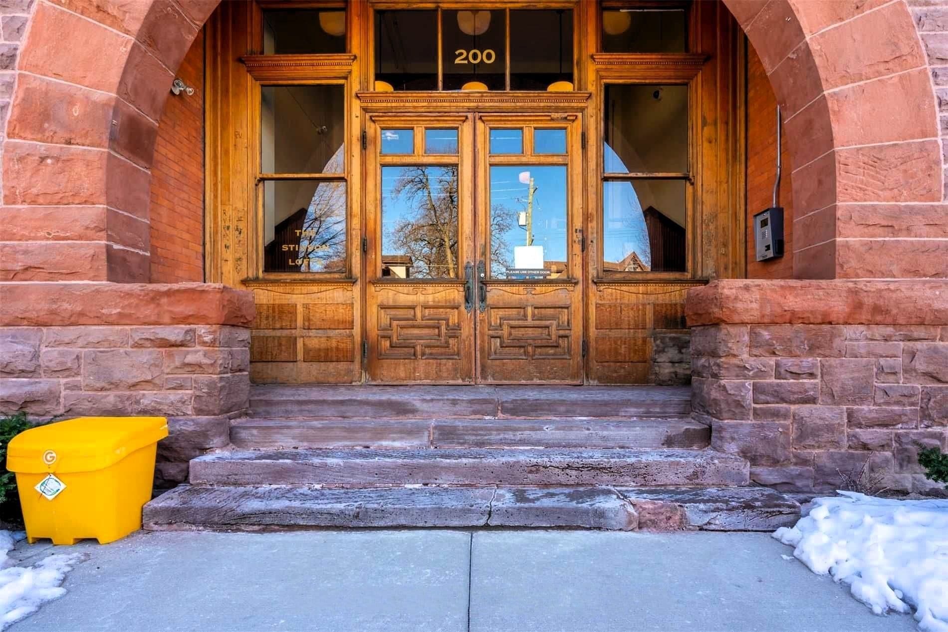 200 Stinson Street PH16, Hamilton, ON L8N 4J5