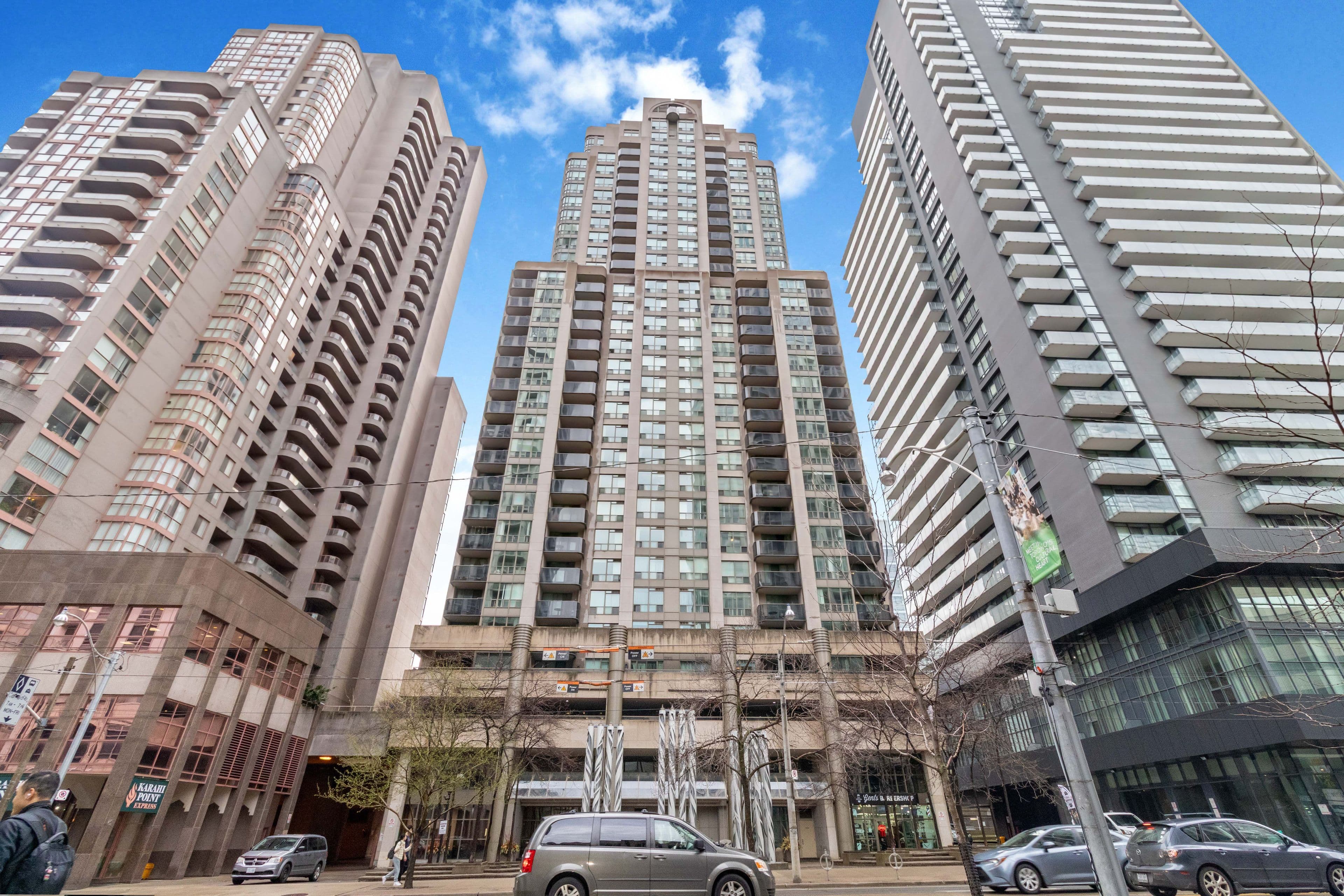 750 Bay Street 907, Toronto C01, ON M5G 1N6