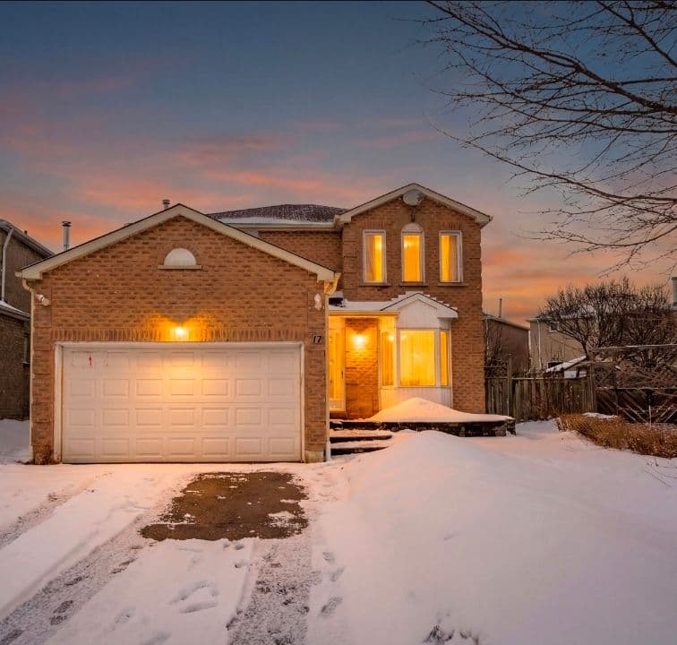 17 Dakin Drive, Ajax, ON L1T 2R8