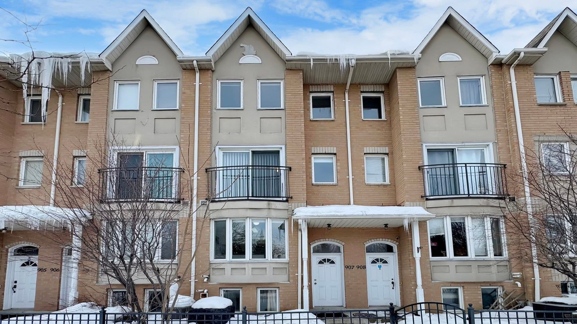 29 Rosebank Drive 907, Toronto E11, ON M1B 5Y7