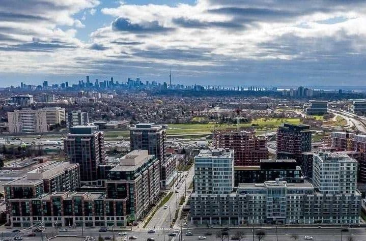 555 Wilson Avenue W PH1402, Toronto C06, ON M3H 0C5