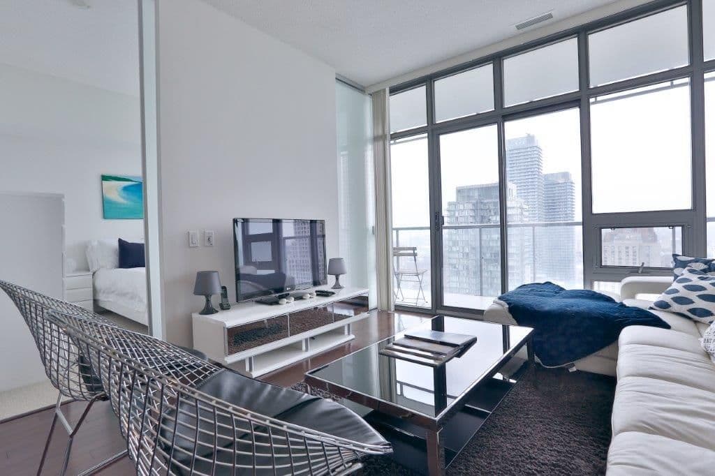 33 Charles Street E 3105, Toronto C08, ON M4Y 1R9