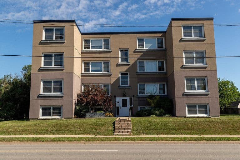 143 Westchester Crescent 12, St. Catharines, ON L2P 2N8