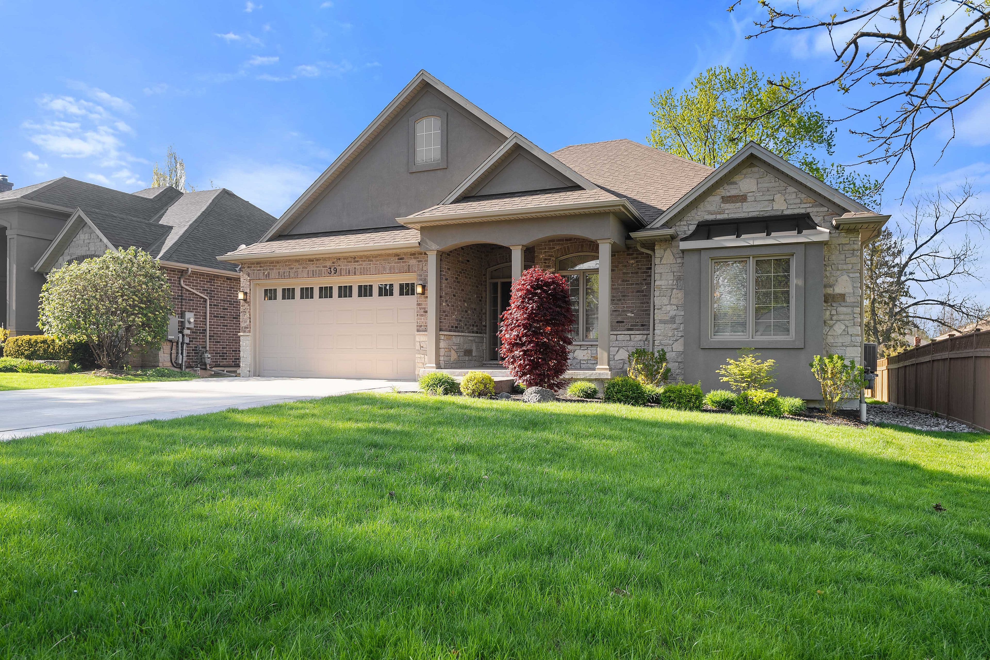 39 Hurricane Road, Pelham, ON L0S 1E3