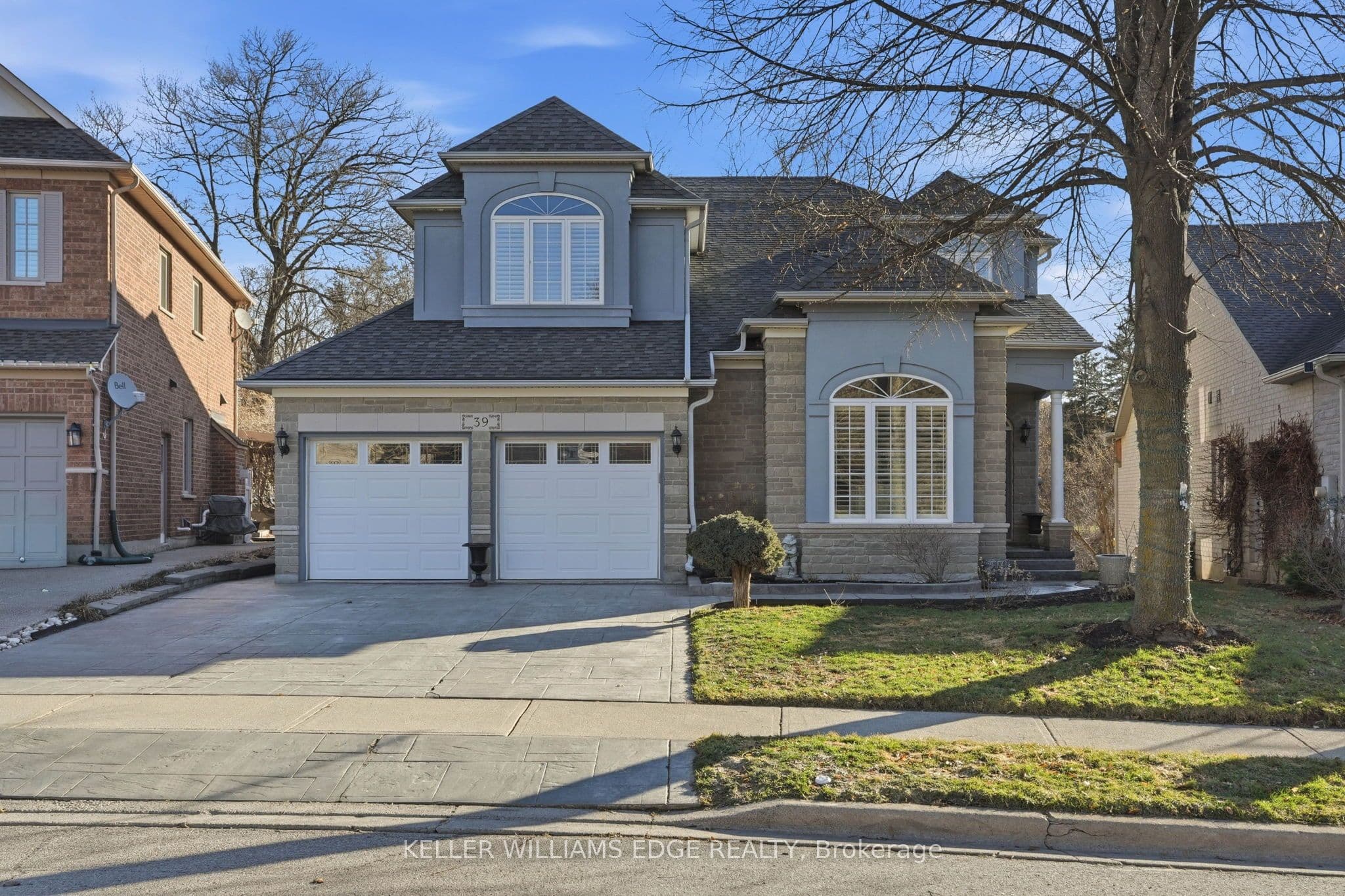 39 Winegarden Trail, Hamilton, ON L9H 7M1