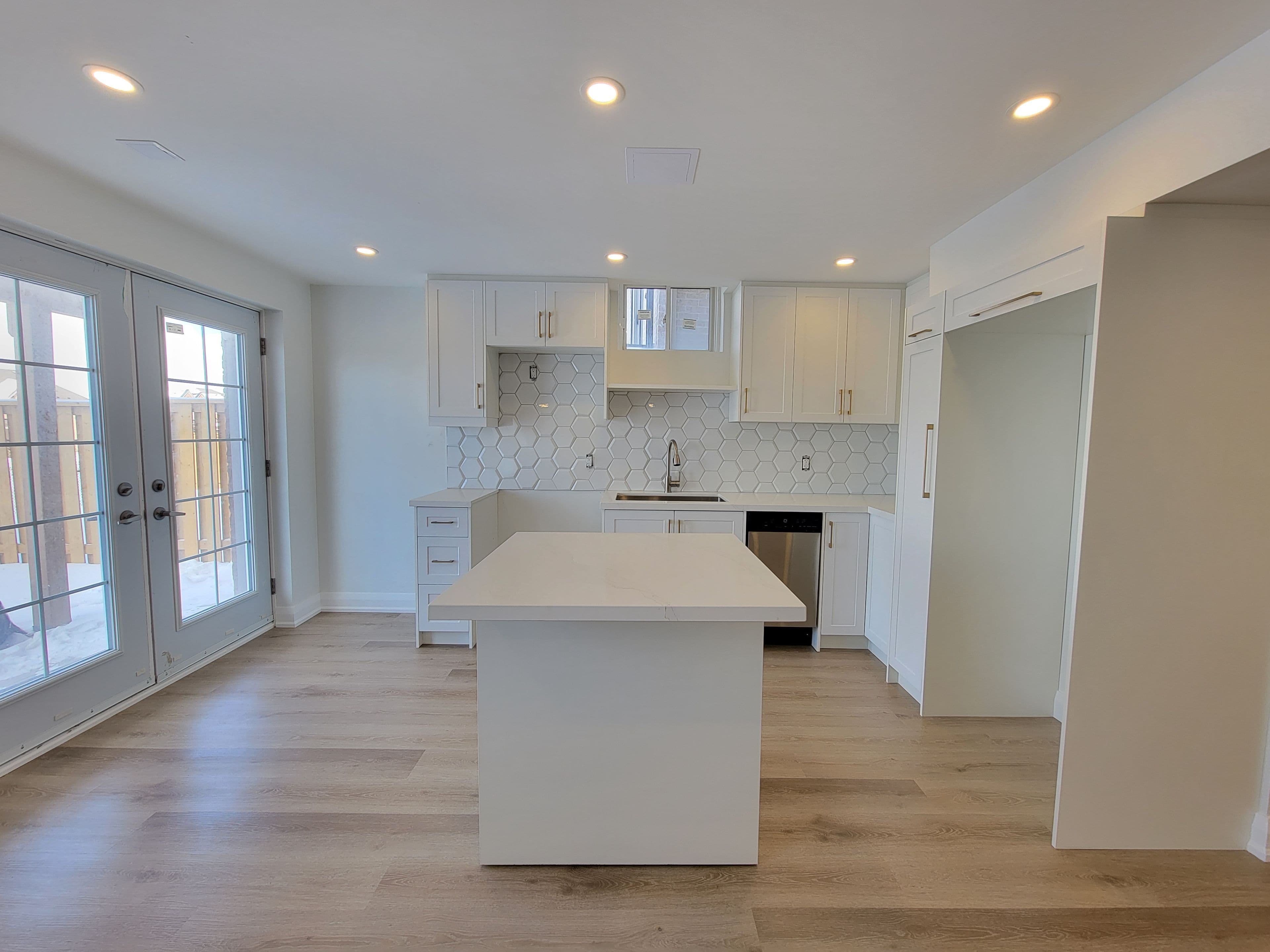 6 Frank Kelly Drive, East Gwillimbury, ON L9N 0R2