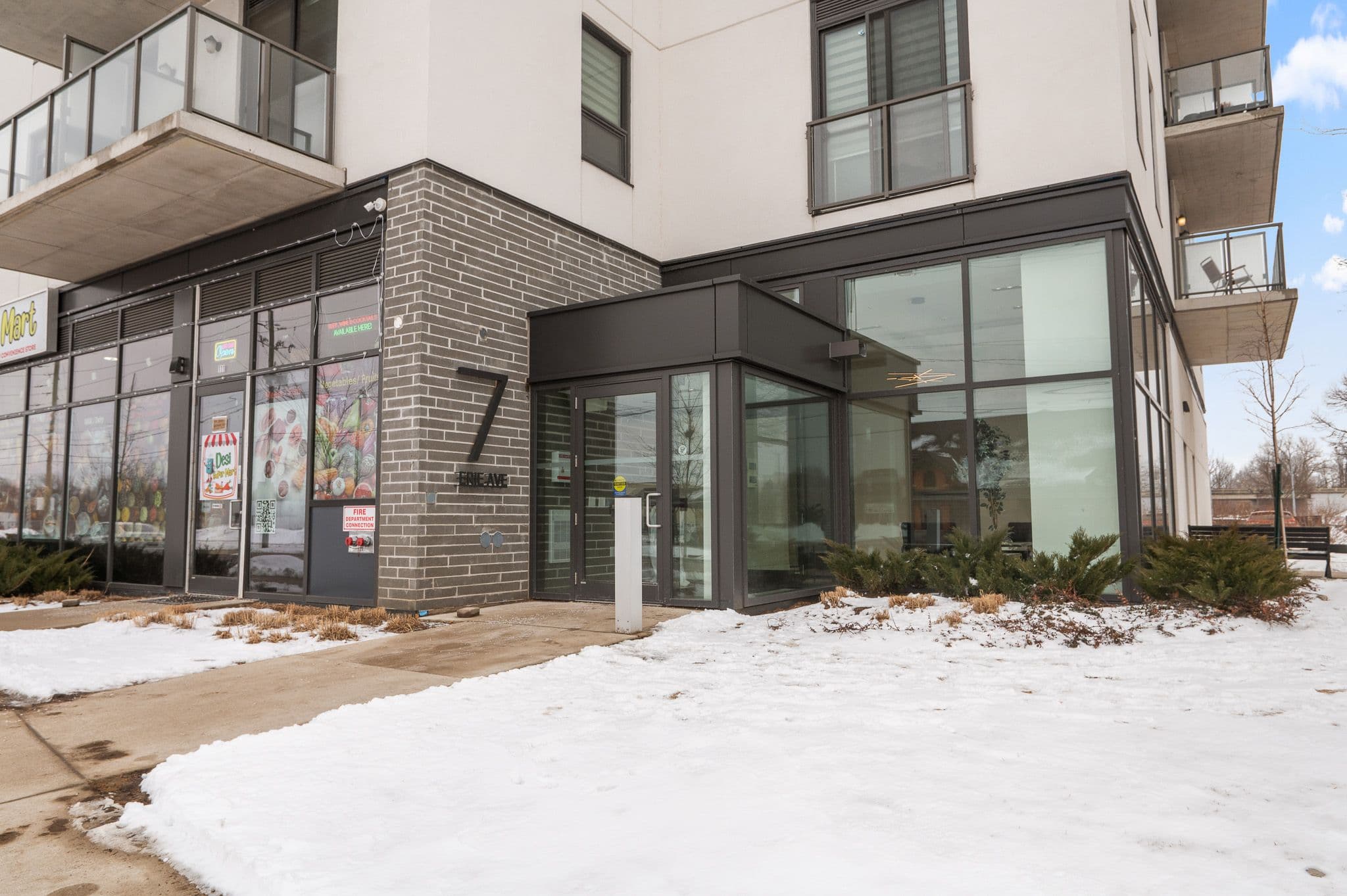 7 Erie Avenue 613, Brantford, ON N3S 0K5