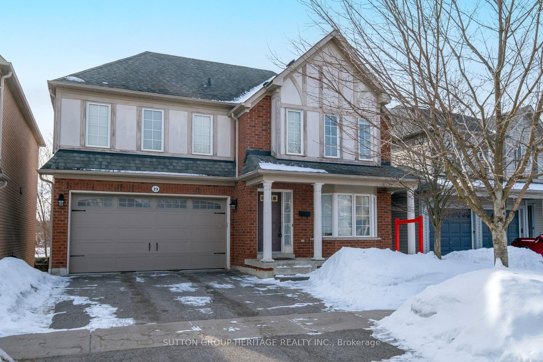 19 Bradbury Crescent, Ajax, ON L1T 4H5