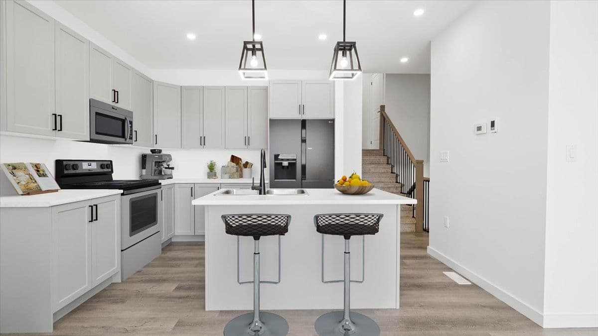 46 Summit Crescent, Belleville, ON K8N 0A2