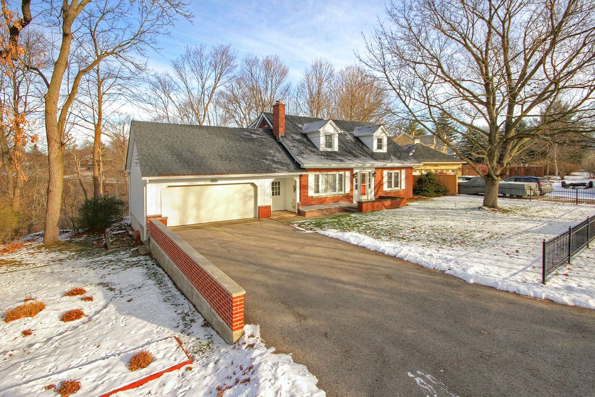 10 Regent Street, St. Thomas, ON N5R 1Z8