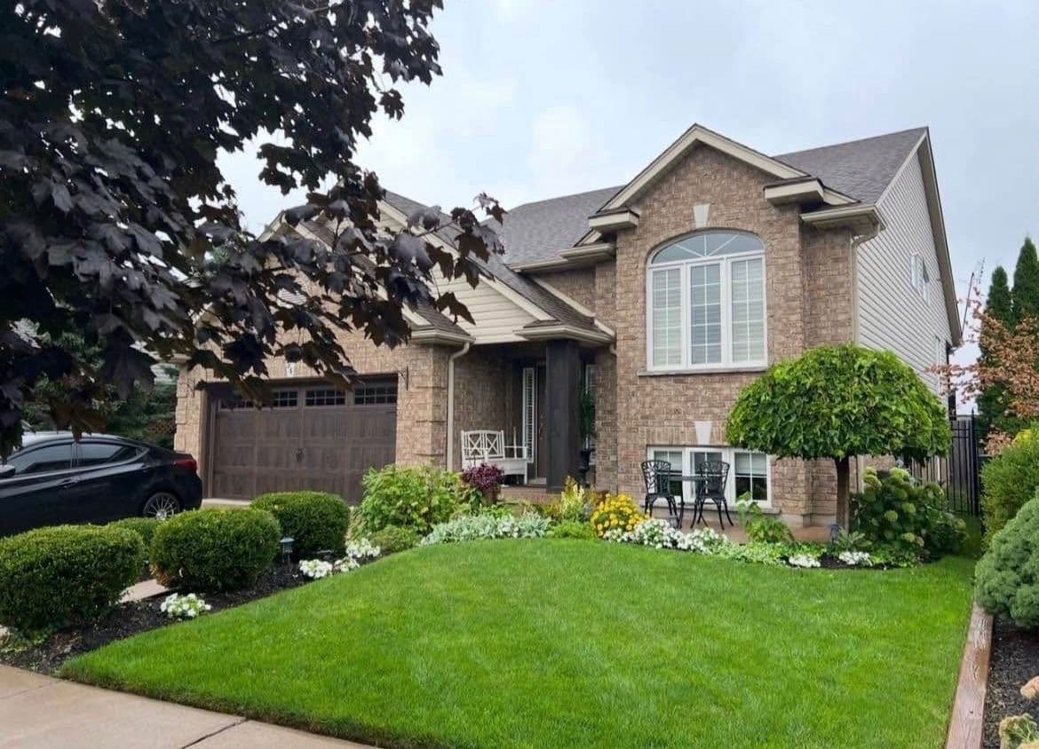 54 Nicholas Drive, St. Catharines, ON L2S 4C6