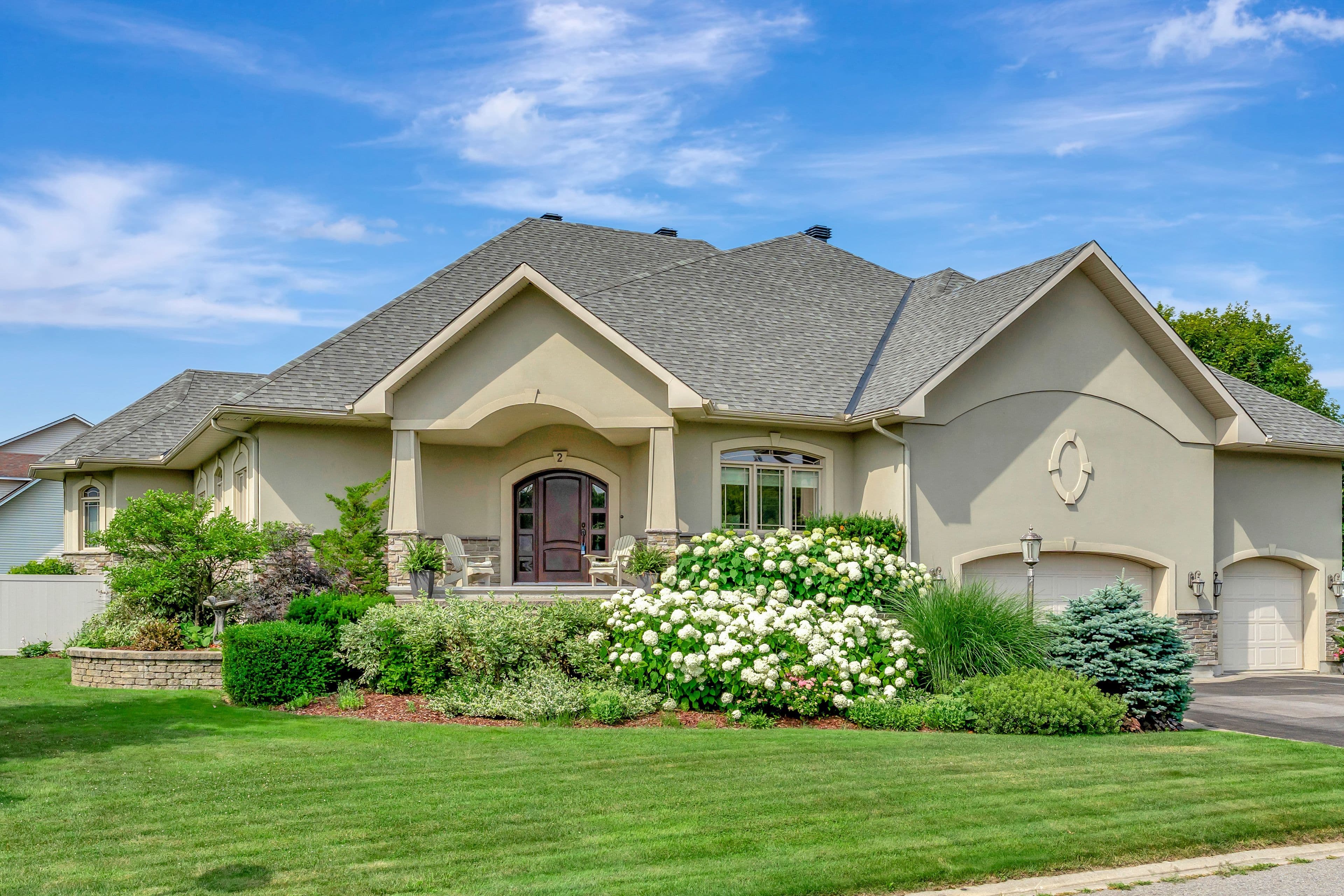 2 Beechgrove Gardens, Stittsville - Munster - Richmond, ON K2S 1R1