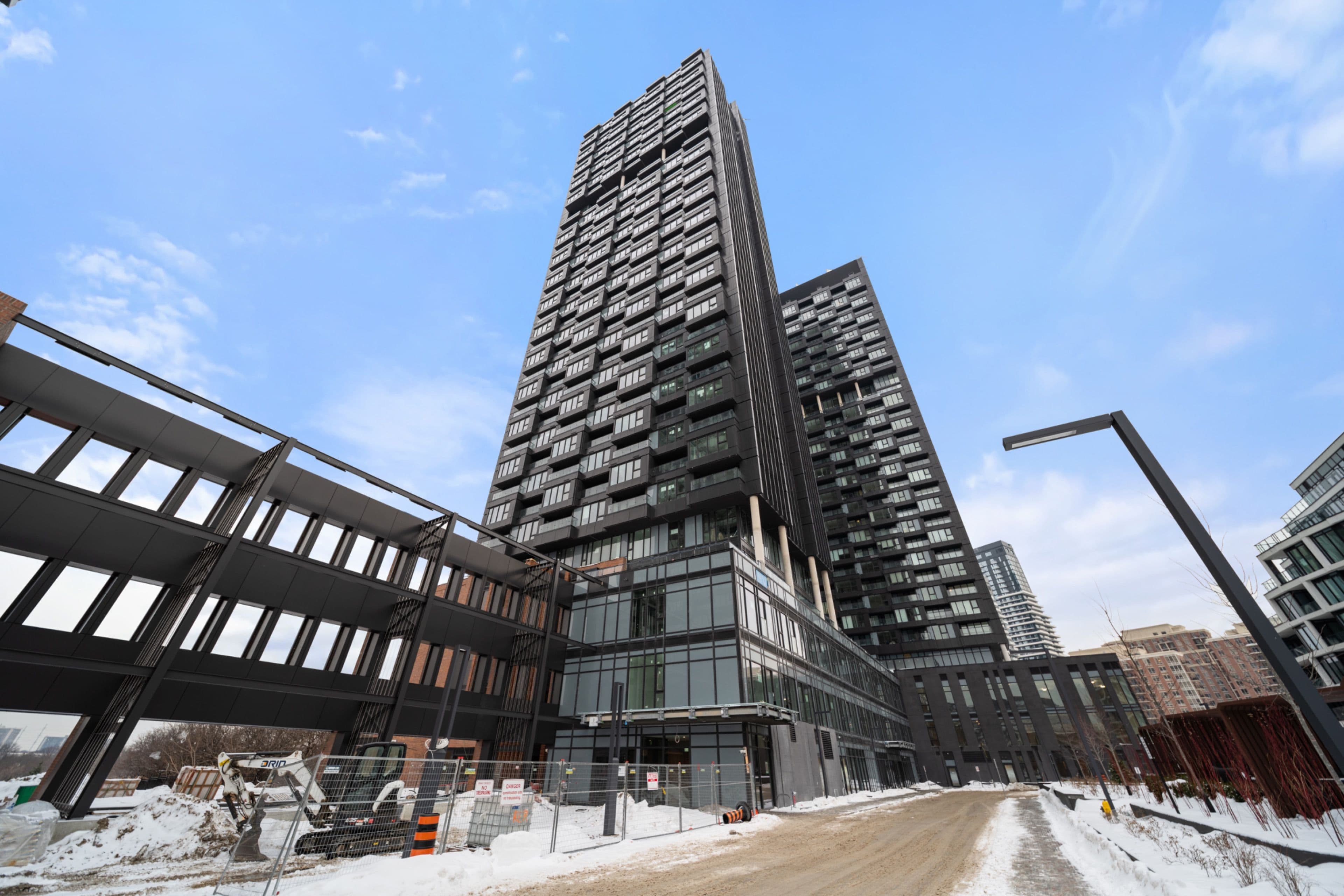 1 Quarrington Lane 1004, Toronto C13, ON M3C 0S4