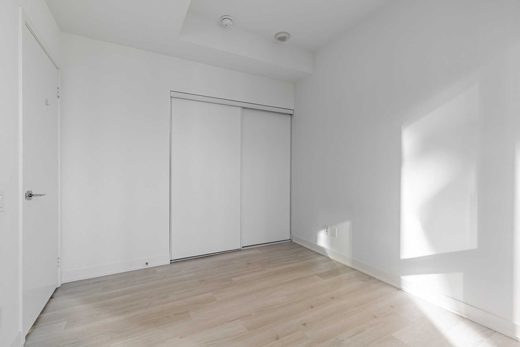 80 Queens Wharf Road 2107, Toronto C01, ON M5V 0B4