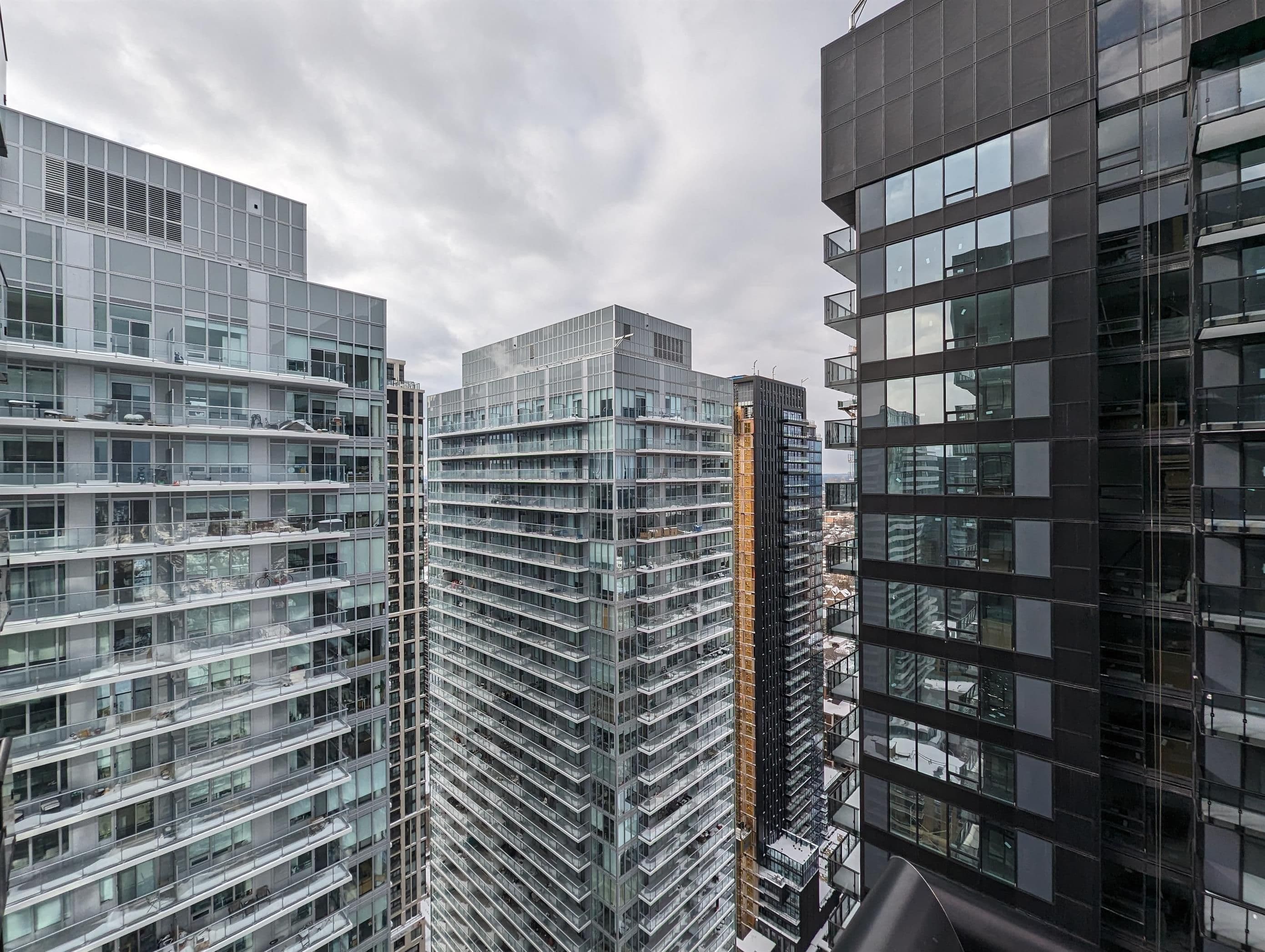 127 Broadway Avenue 3406, Toronto C10, ON M4P 1V4