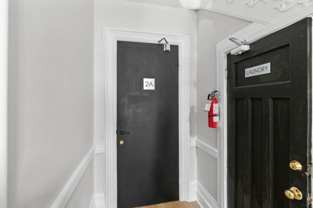 67 Ontario Avenue, Hamilton, ON L8N 2X1