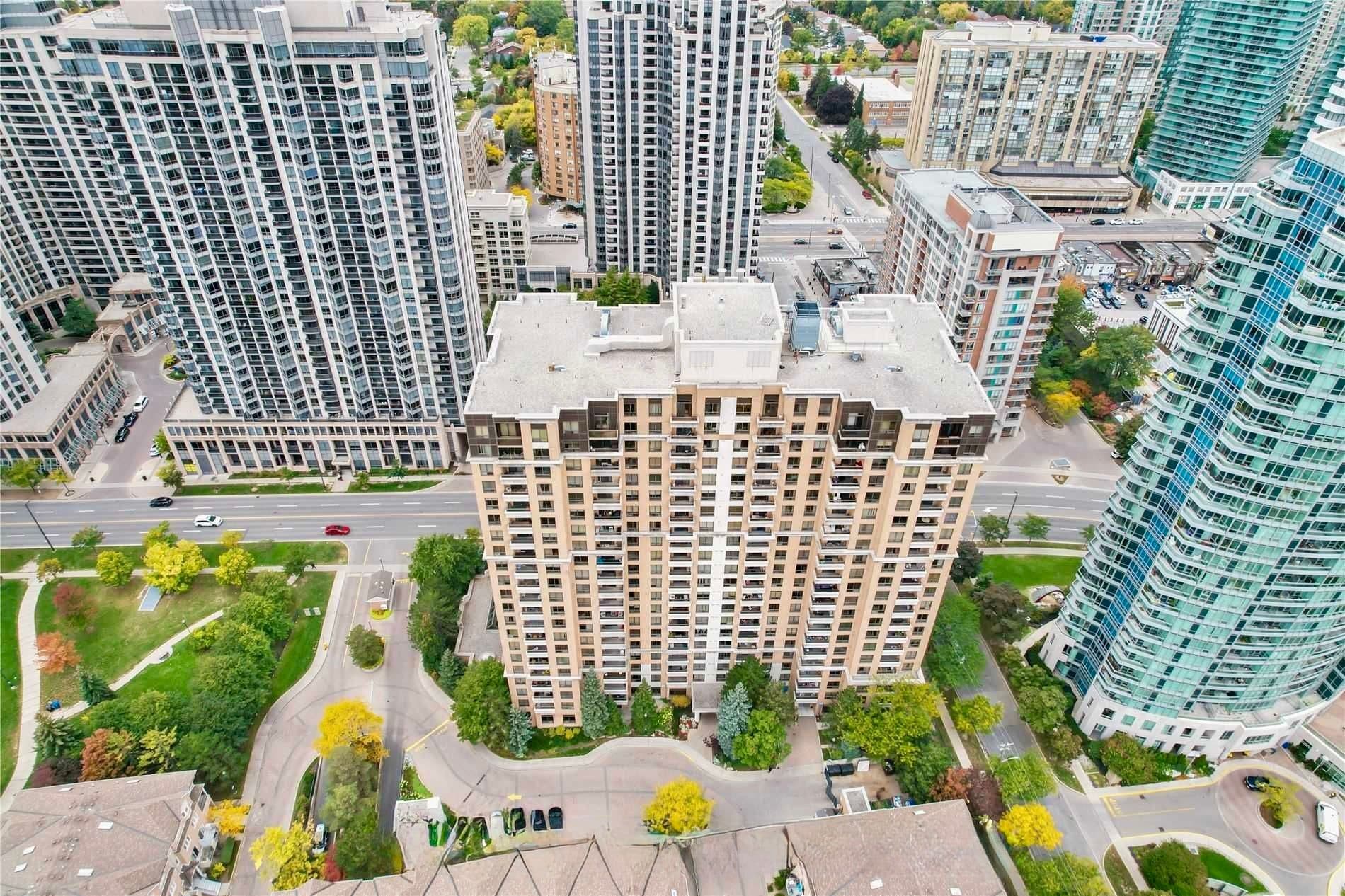 18 Sommerset Way 1007, Toronto C14, ON M2N 6X5