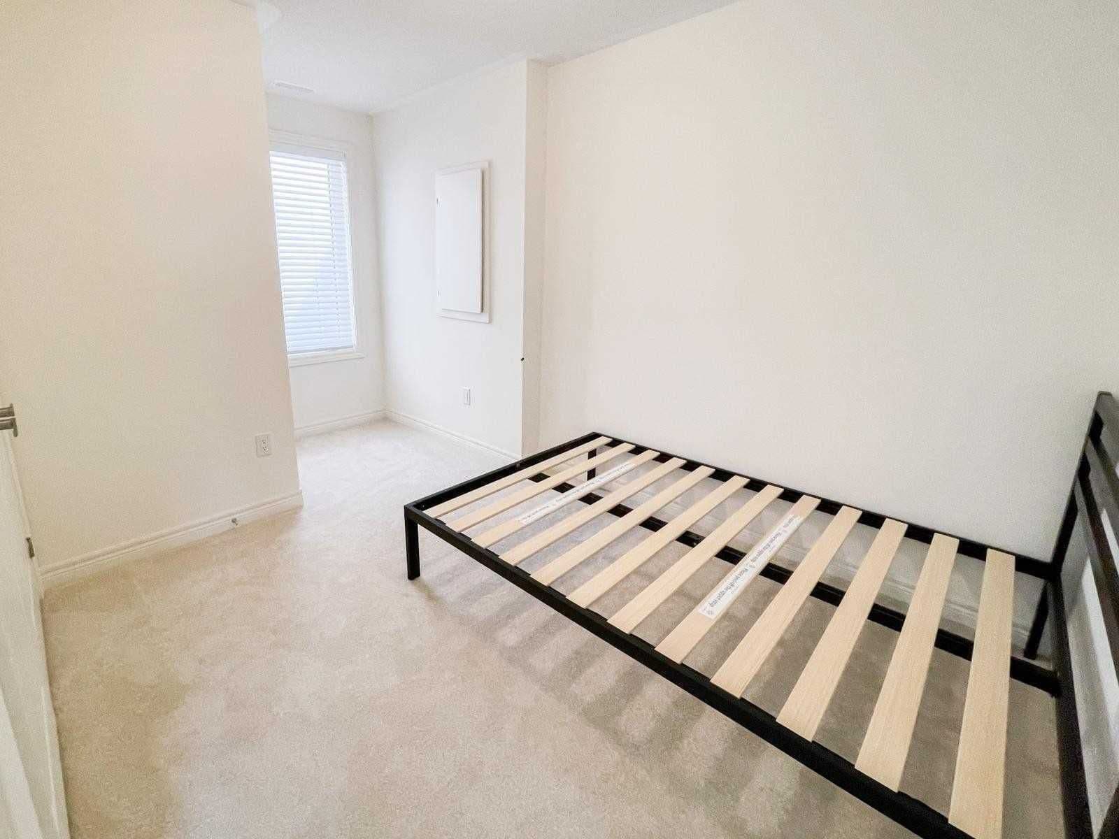 9440 Bayview Avenue Coach, Richmond Hill, ON L4C 5G9