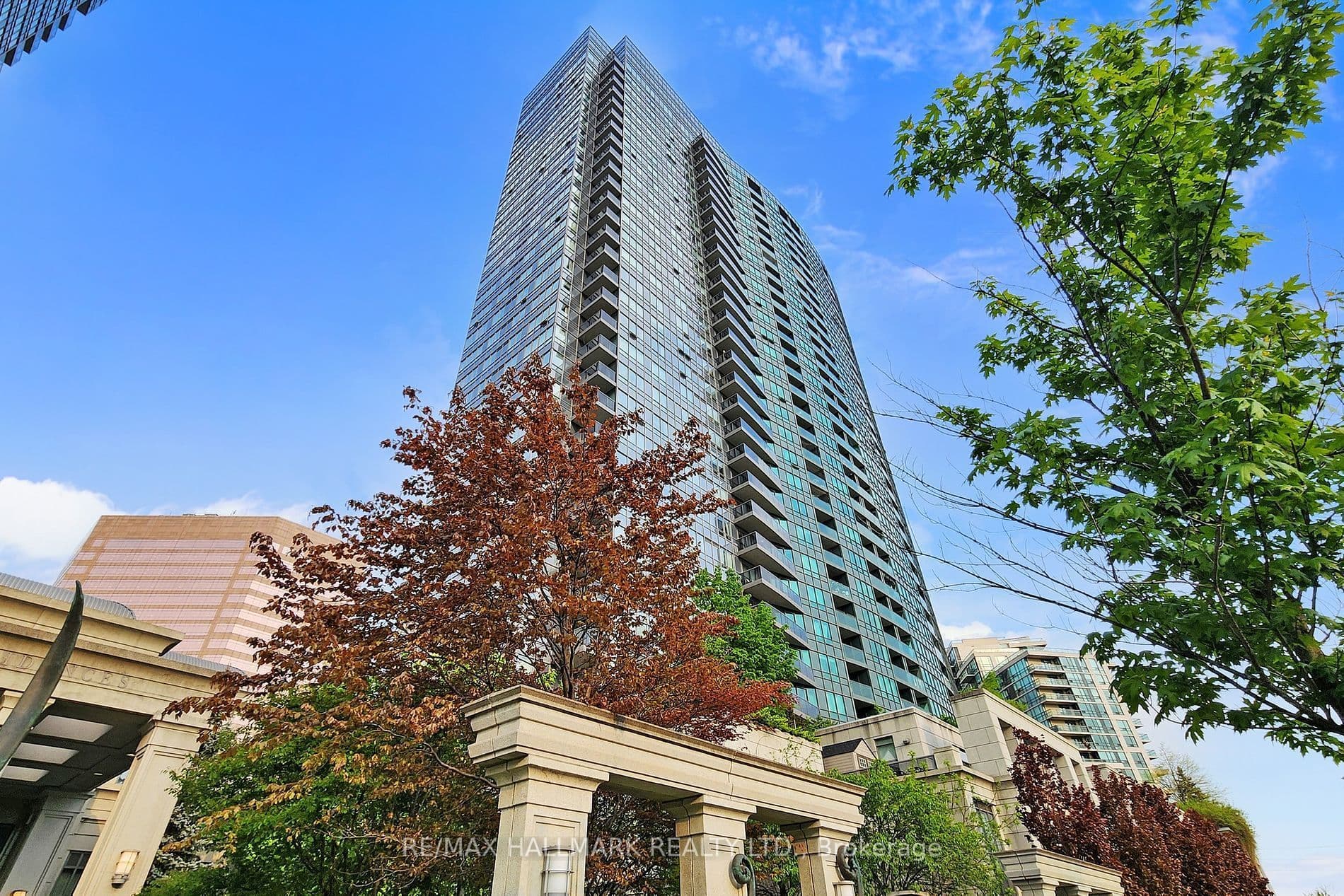 15 Greenview Avenue 2114, Toronto C07, ON M2M 1R2