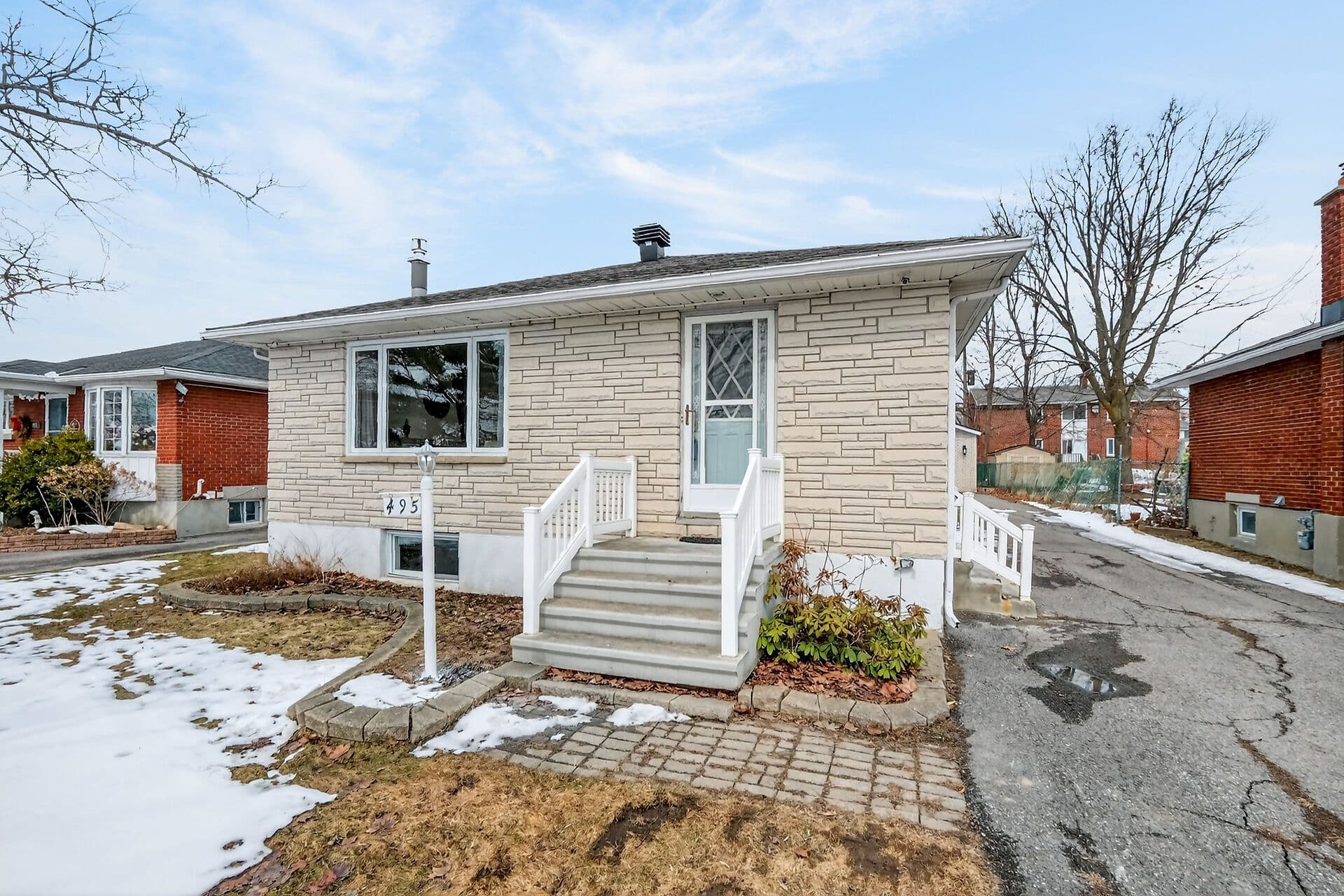 495 Hardy Avenue, Overbrook - Castleheights and Area, ON K1K 2A8