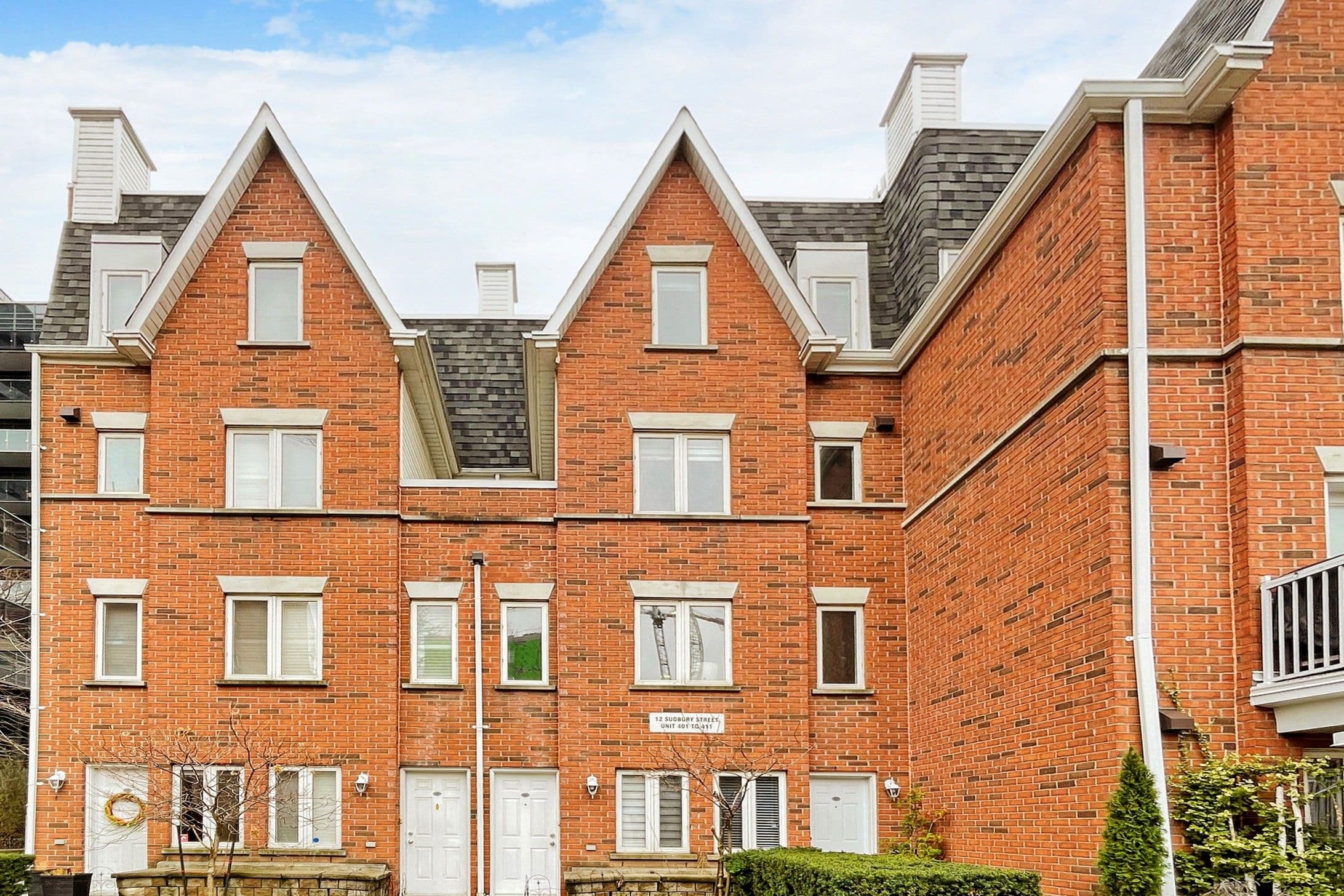 12 Sudbury Street 404, Toronto C01, ON M6J 3W7