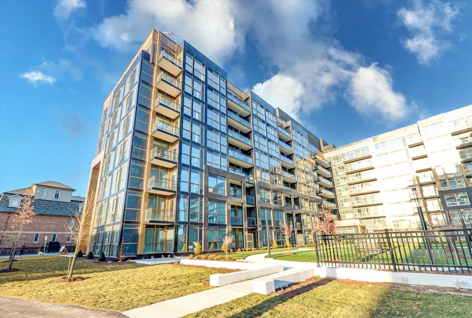 2343 Khalsa Gate 635, Oakville, ON L6M 4J2