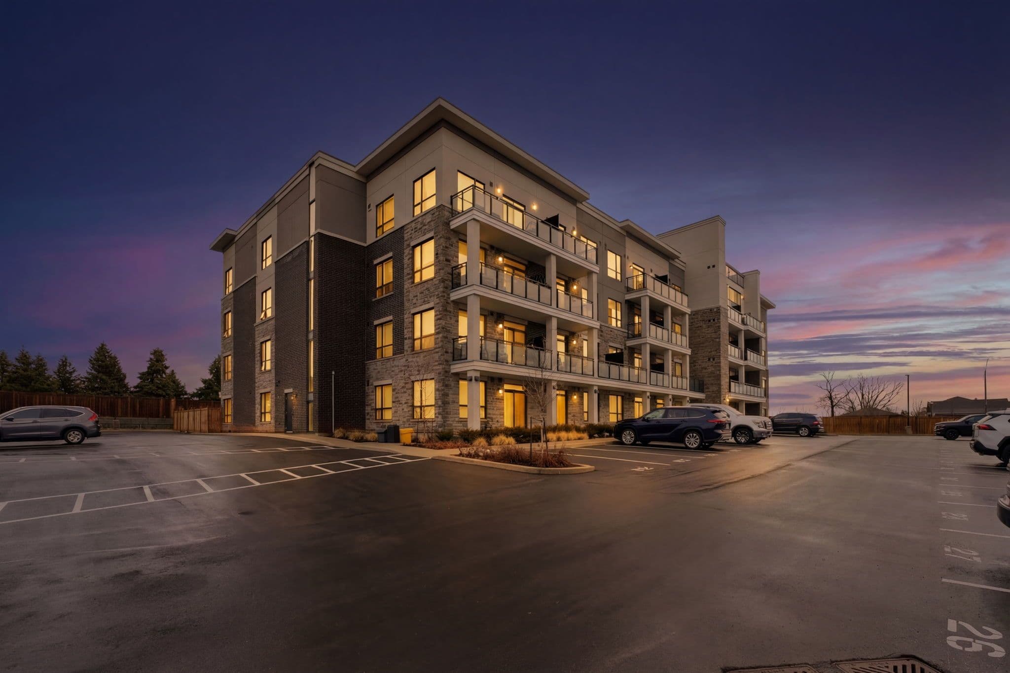 120 Springvalley Crescent 203, Hamilton, ON L9C 0E4