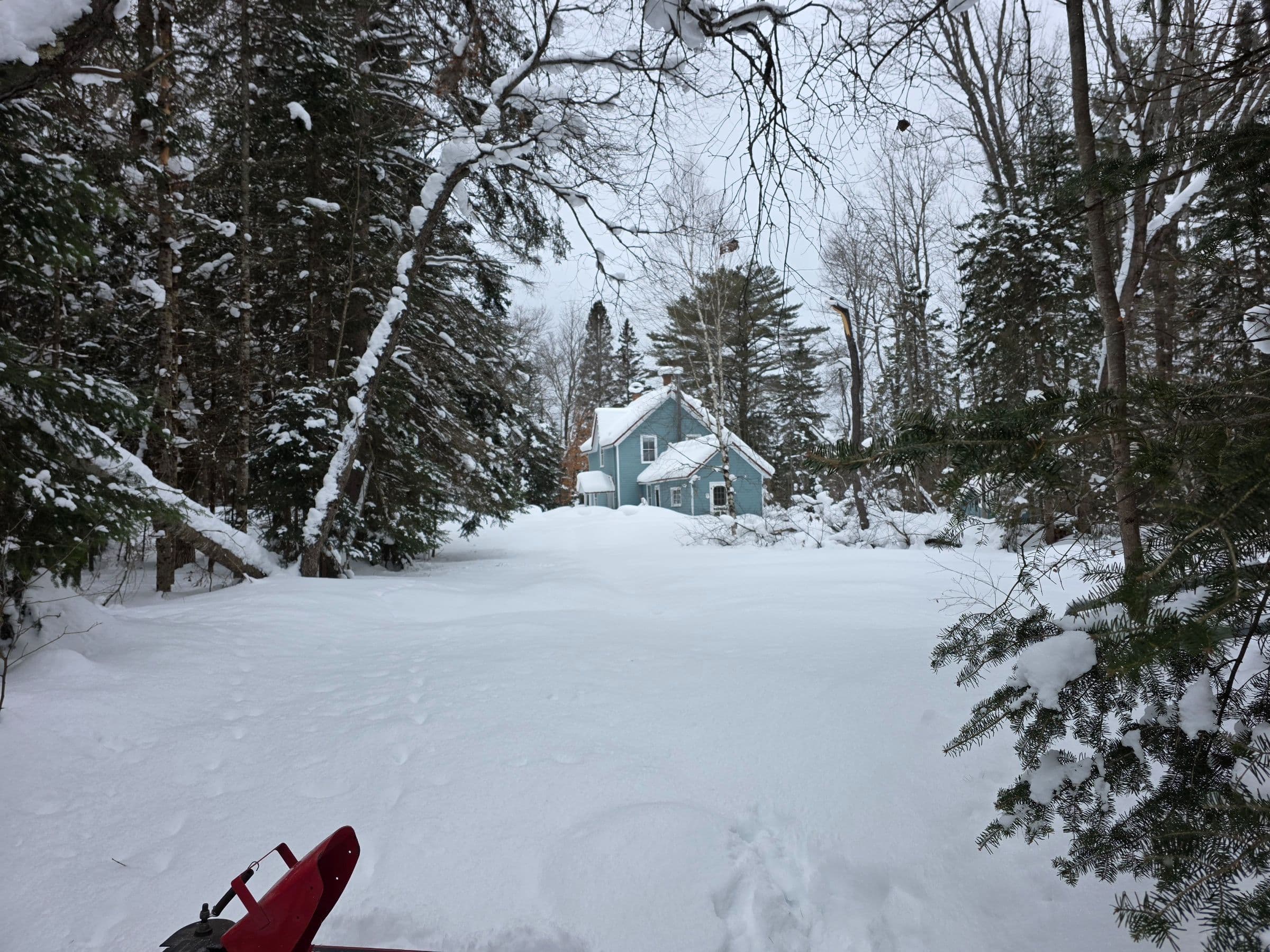 231 KAY Road W, Huntsville, ON P0B 1L0