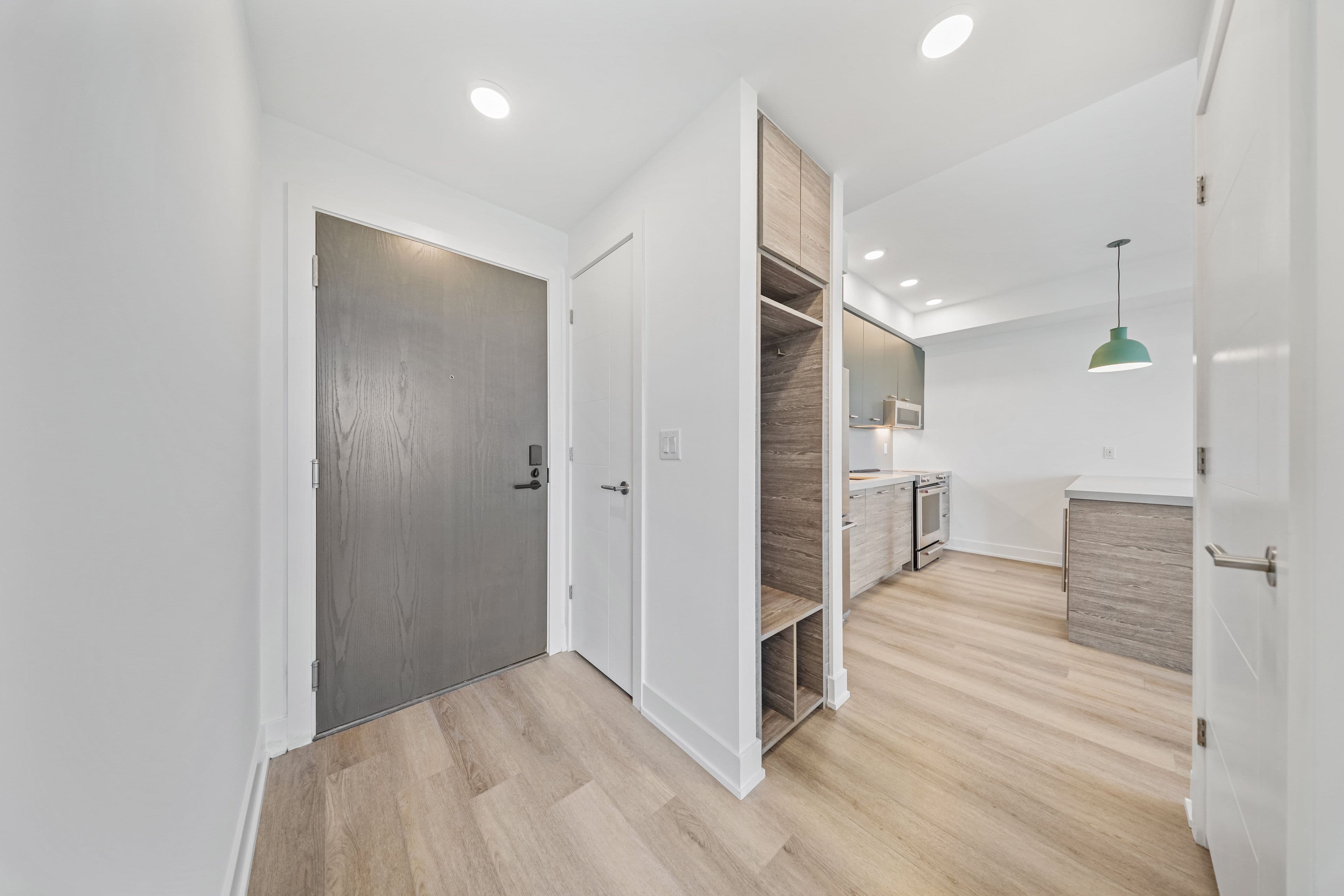 484 Spadina Avenue 311, Toronto C01, ON M5S 0E4