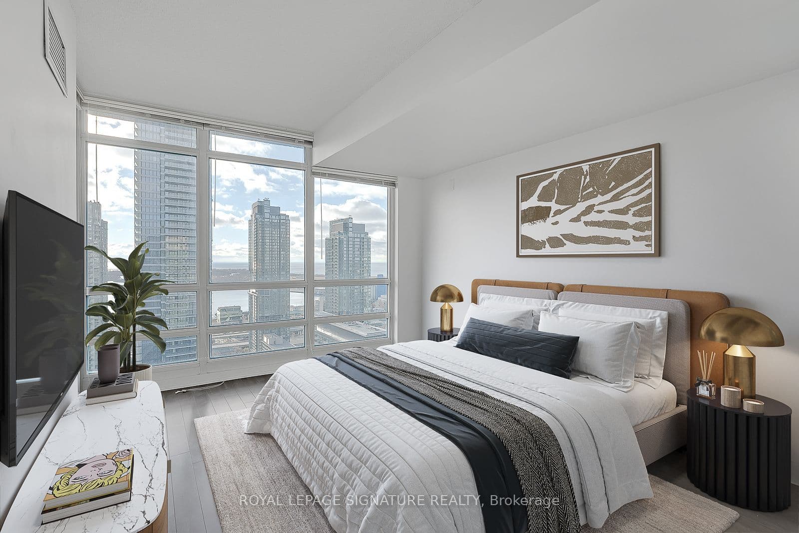 397 Front Street W 3912, Toronto C01, ON M5V 3S1