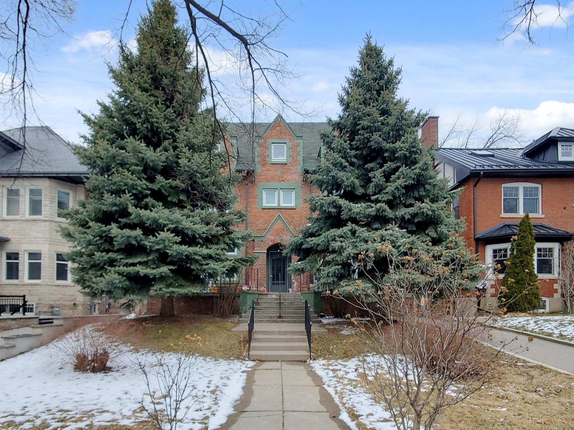 32 High Park Boulevard, Toronto W01, ON M6R 1M7