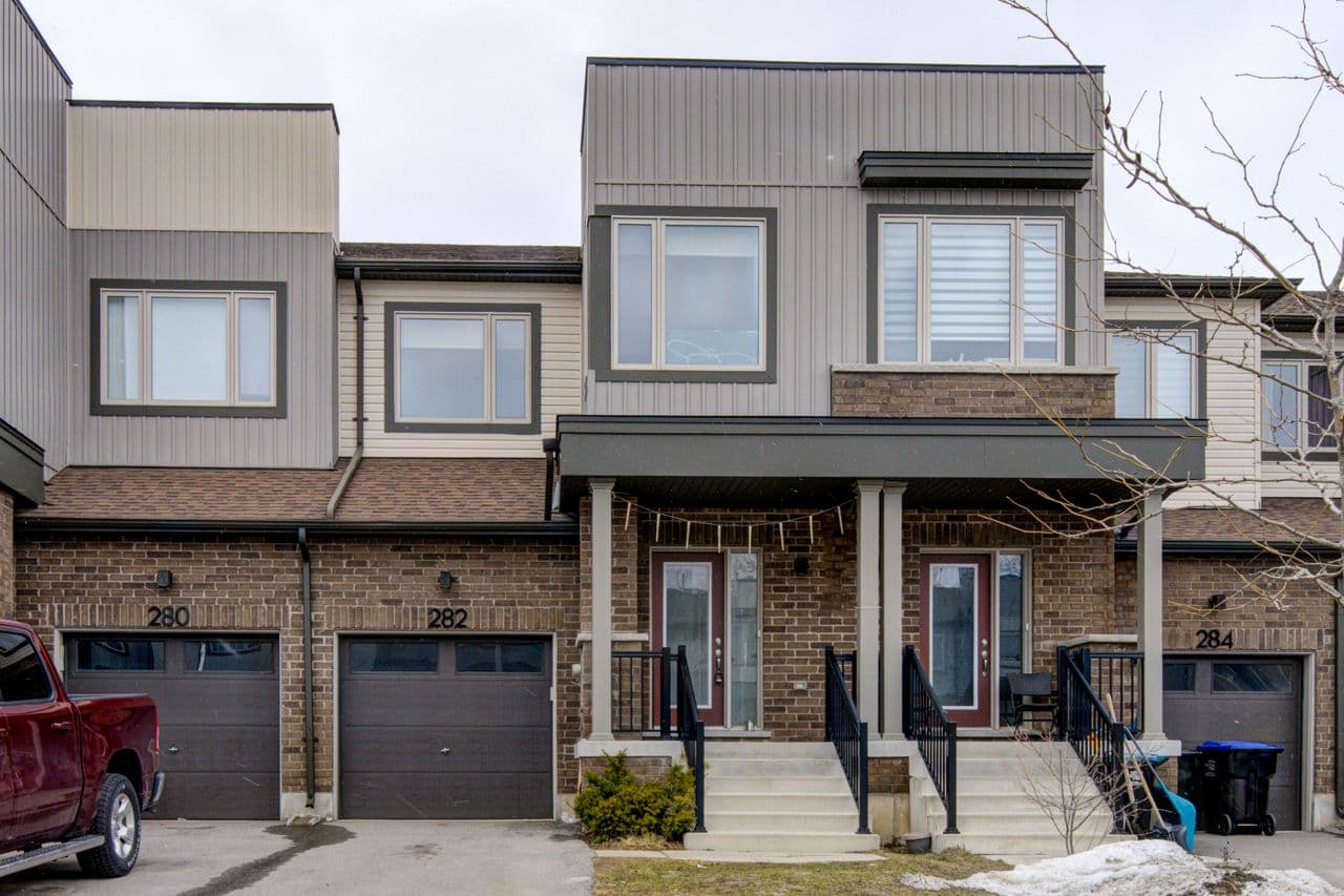 282 ATKINSON Street, Clearview, ON L0M 1S0